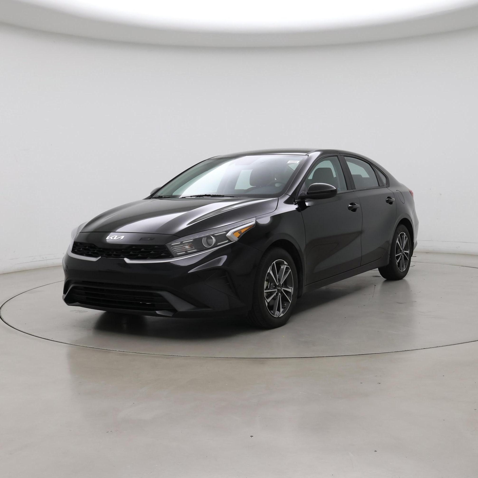 Thumbnail: 2022 Kia Forte - 4
