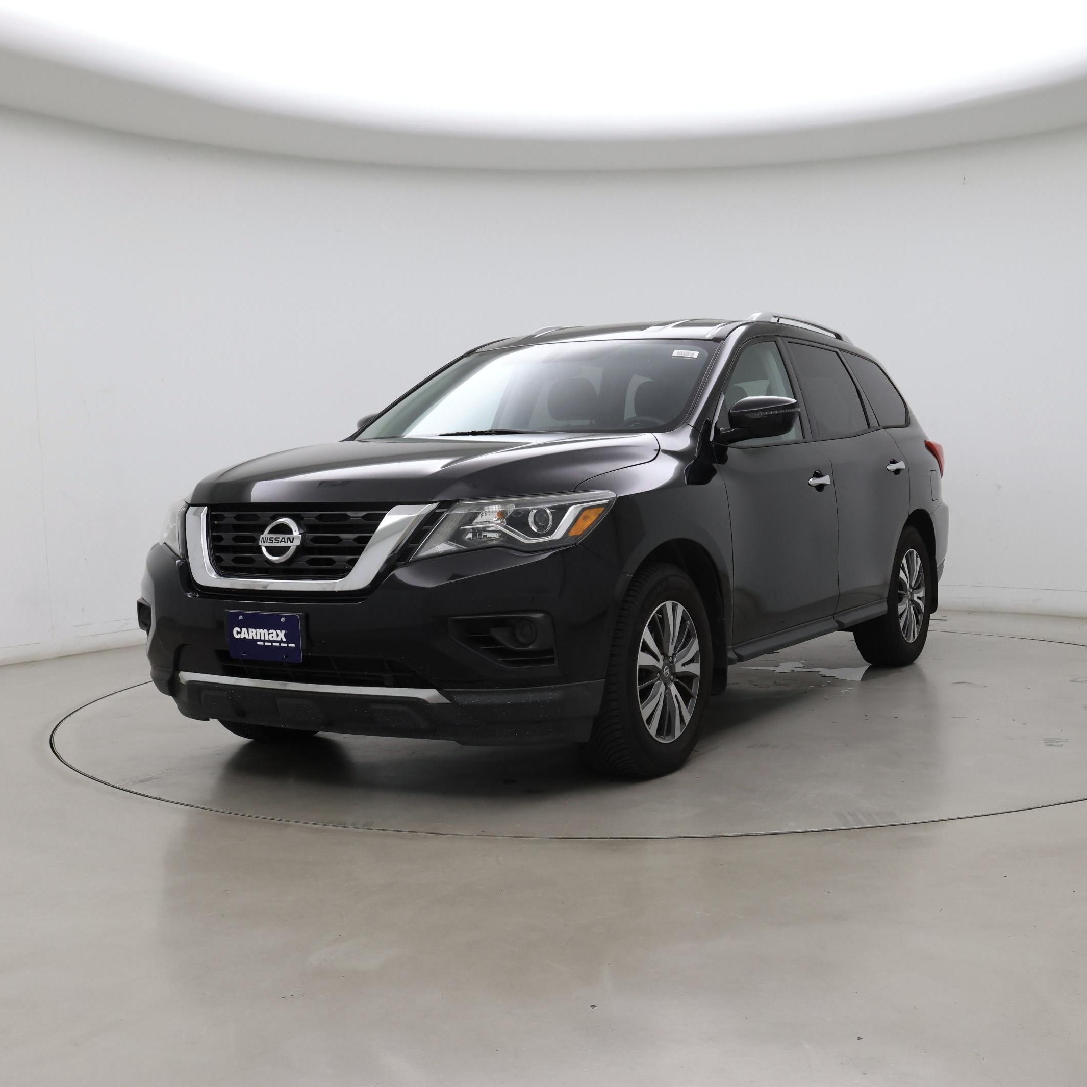 Thumbnail: 2017 Nissan Pathfinder - 4