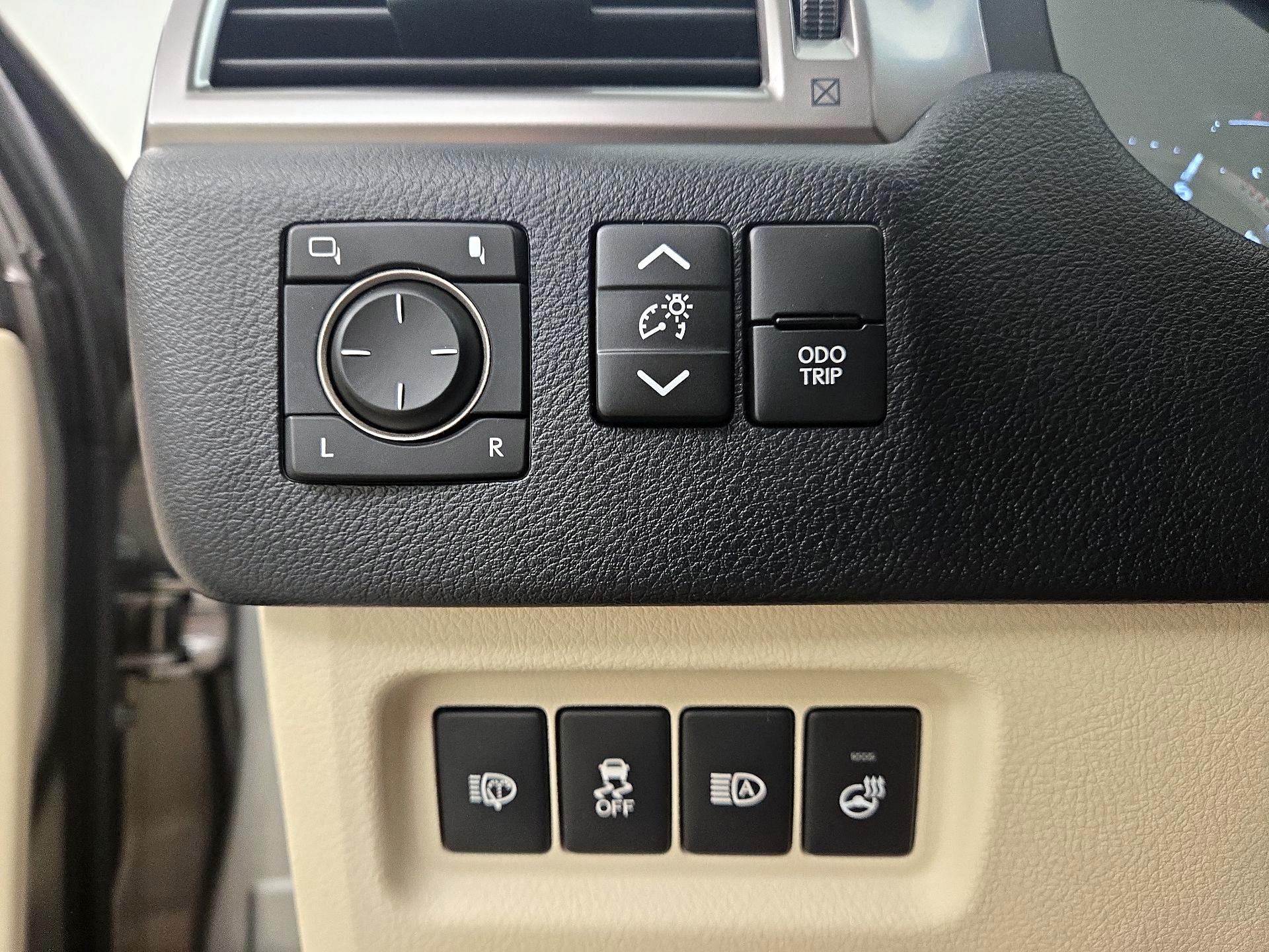Thumbnail: 2023 Lexus GX - 13