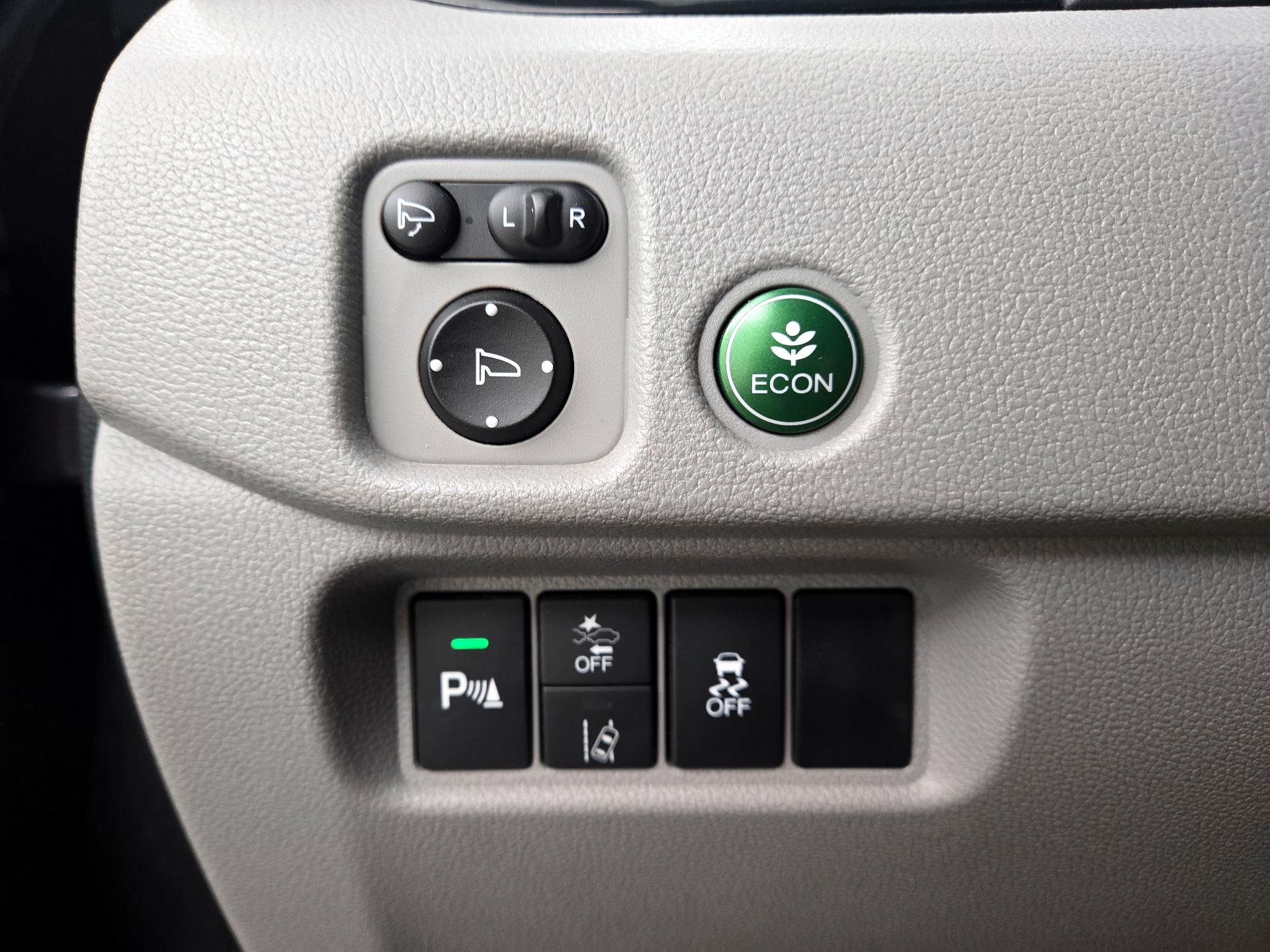 Thumbnail: 2019 Honda Pilot - 13