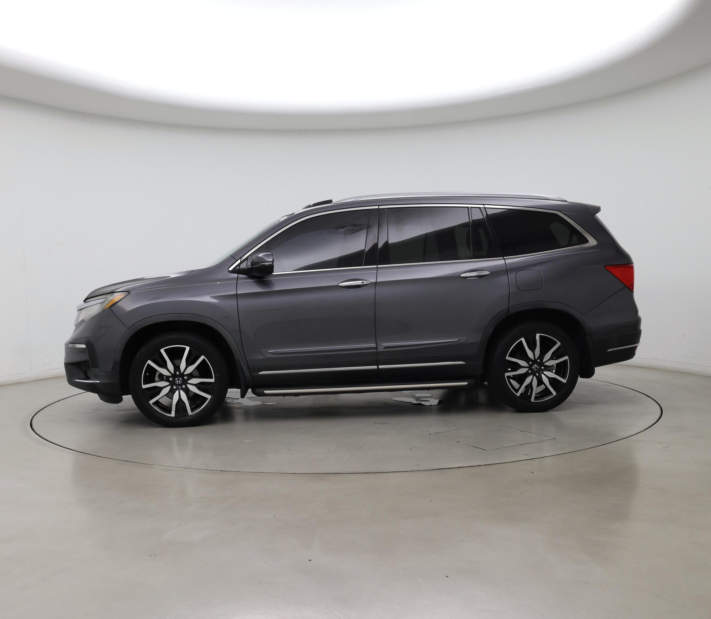 Thumbnail: 2019 Honda Pilot - 3