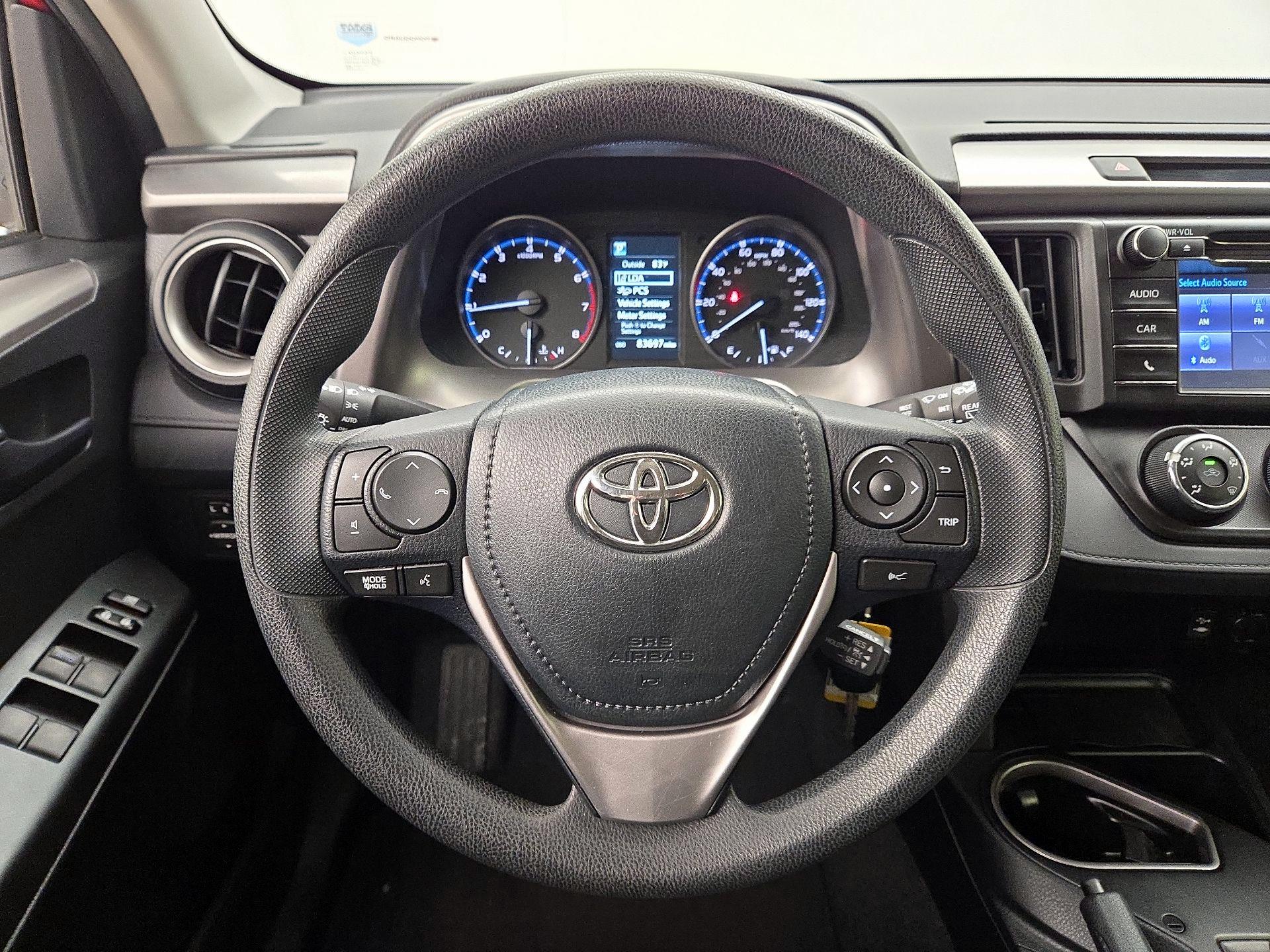 Thumbnail: 2017 Toyota RAV4 - 10