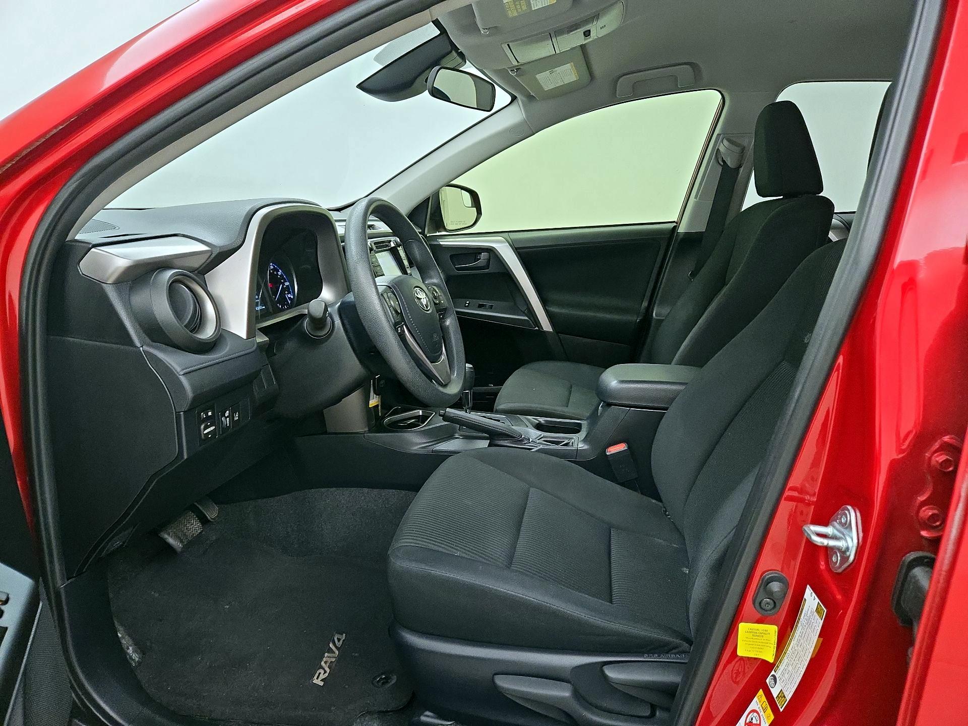 Thumbnail: 2017 Toyota RAV4 - 11