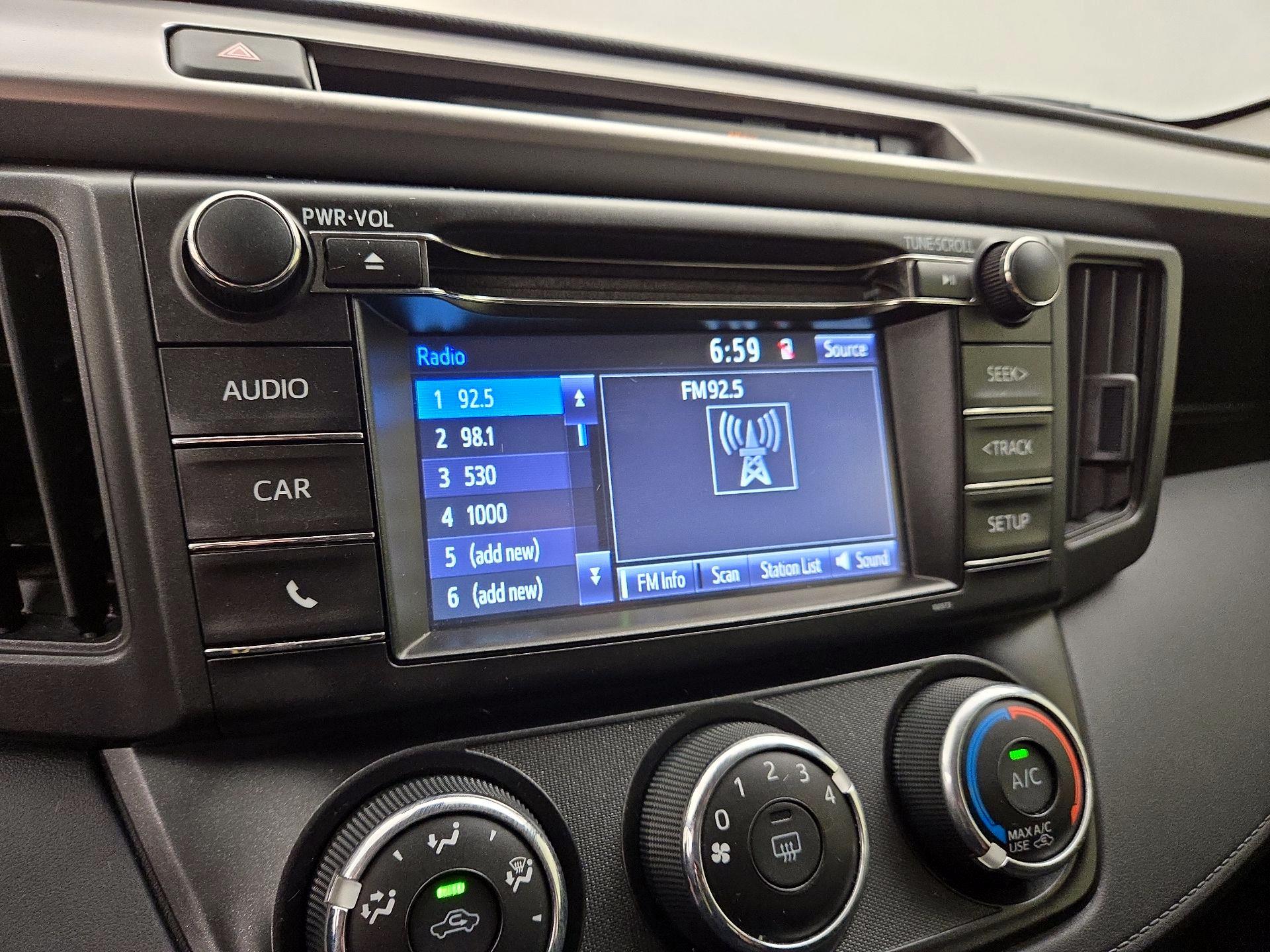Thumbnail: 2017 Toyota RAV4 - 15