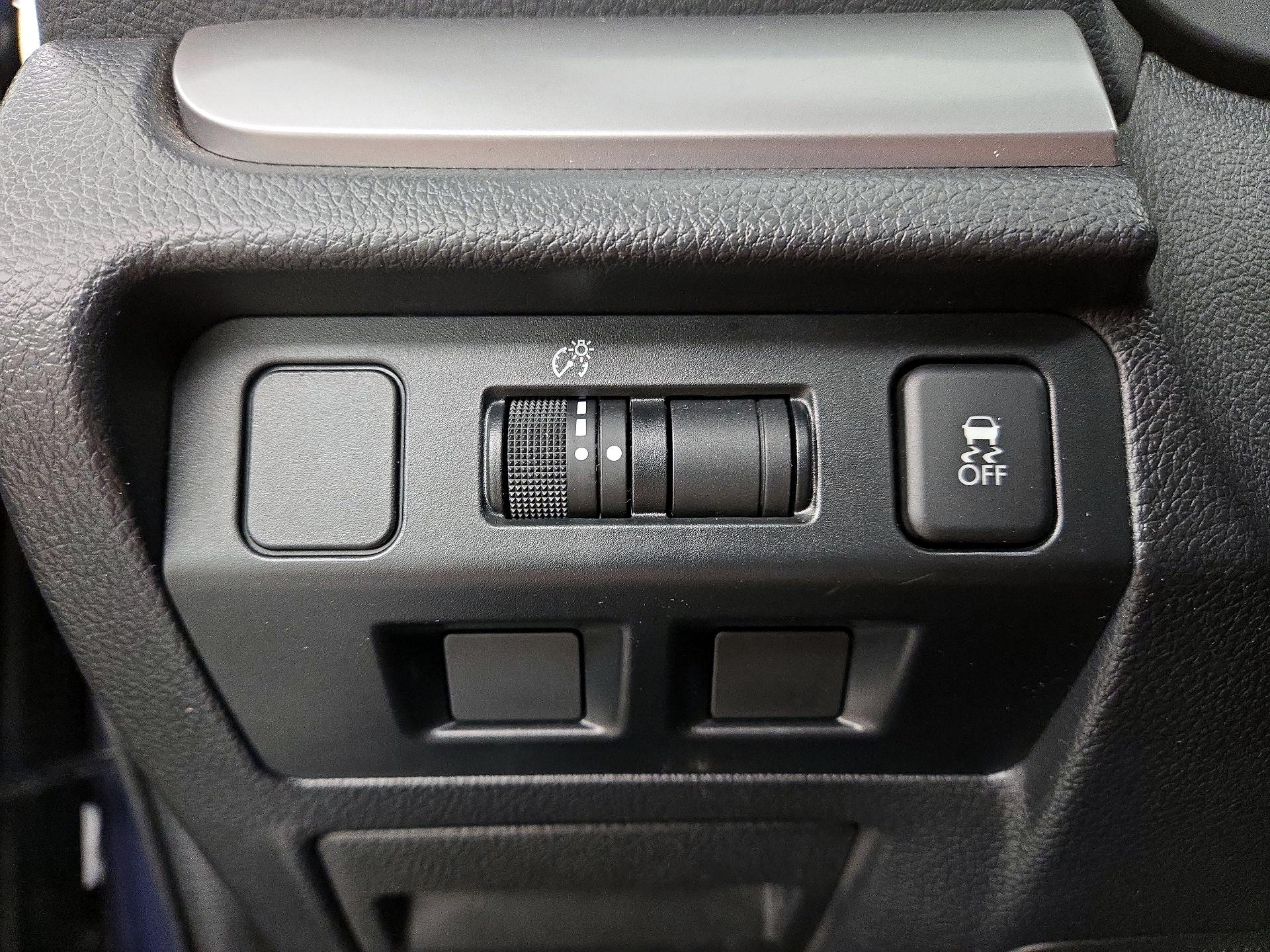Thumbnail: 2016 Subaru Forester - 13