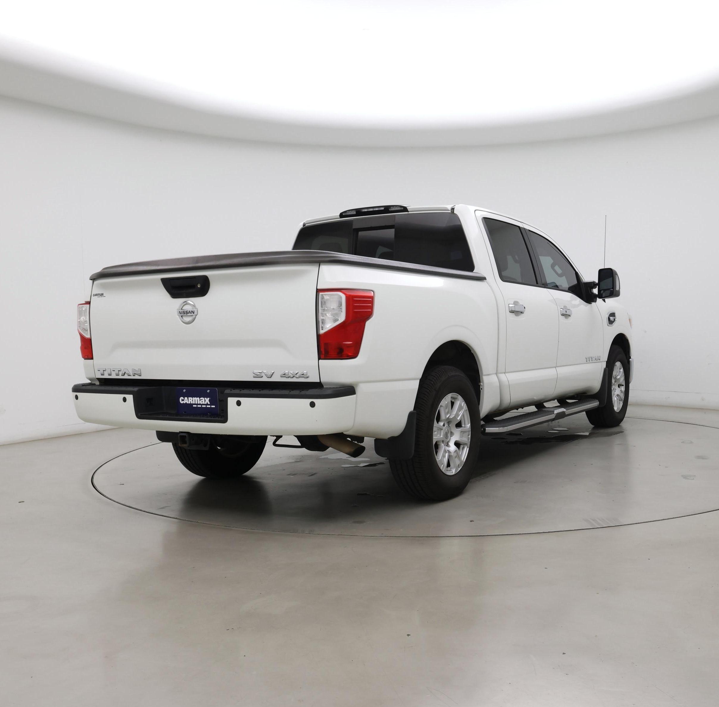 Thumbnail: 2017 Nissan Titan - 8