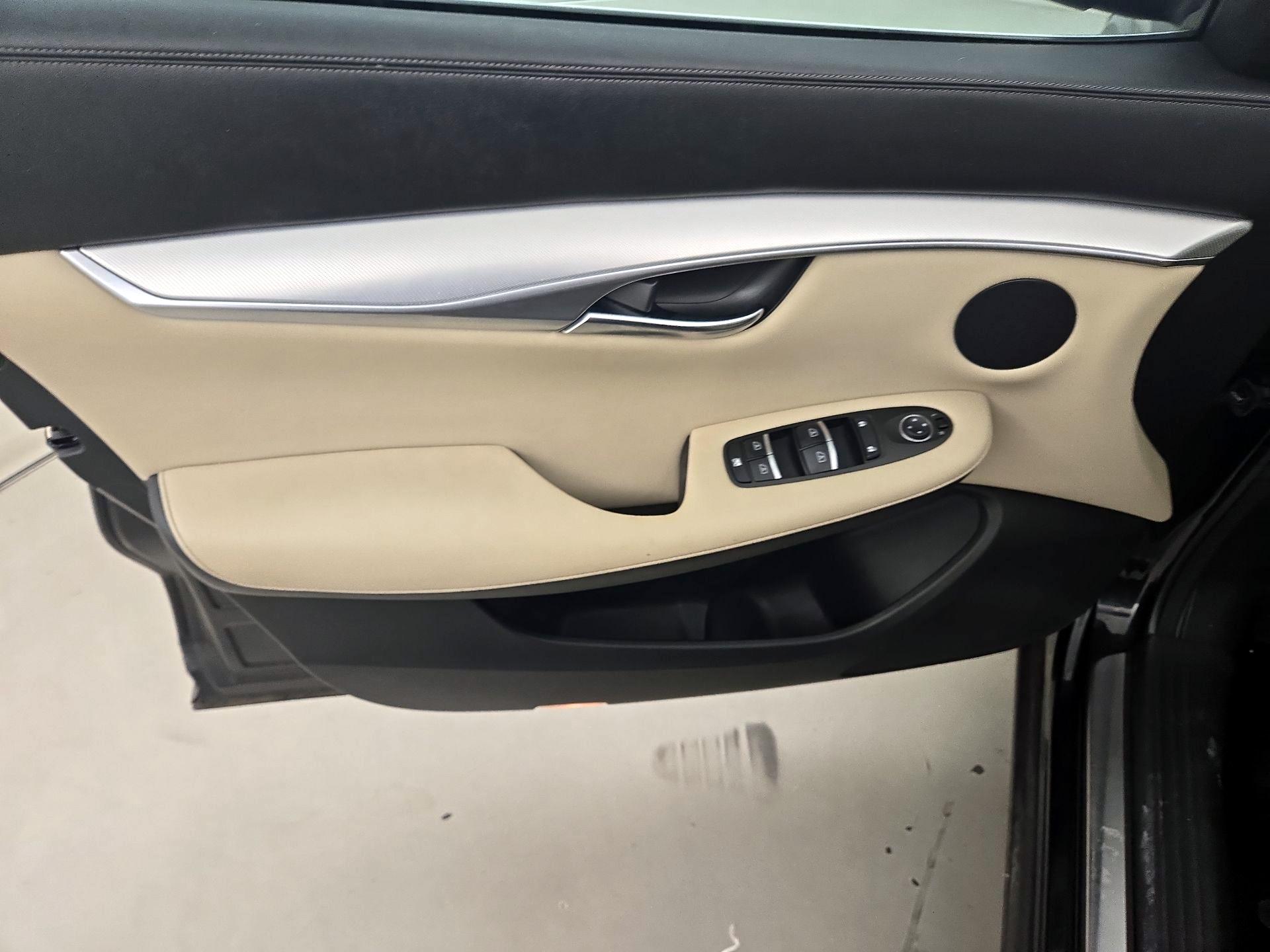 Thumbnail: 2019 INFINITI QX50 - 12