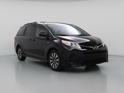 Black 2018 Toyota Sienna LE
