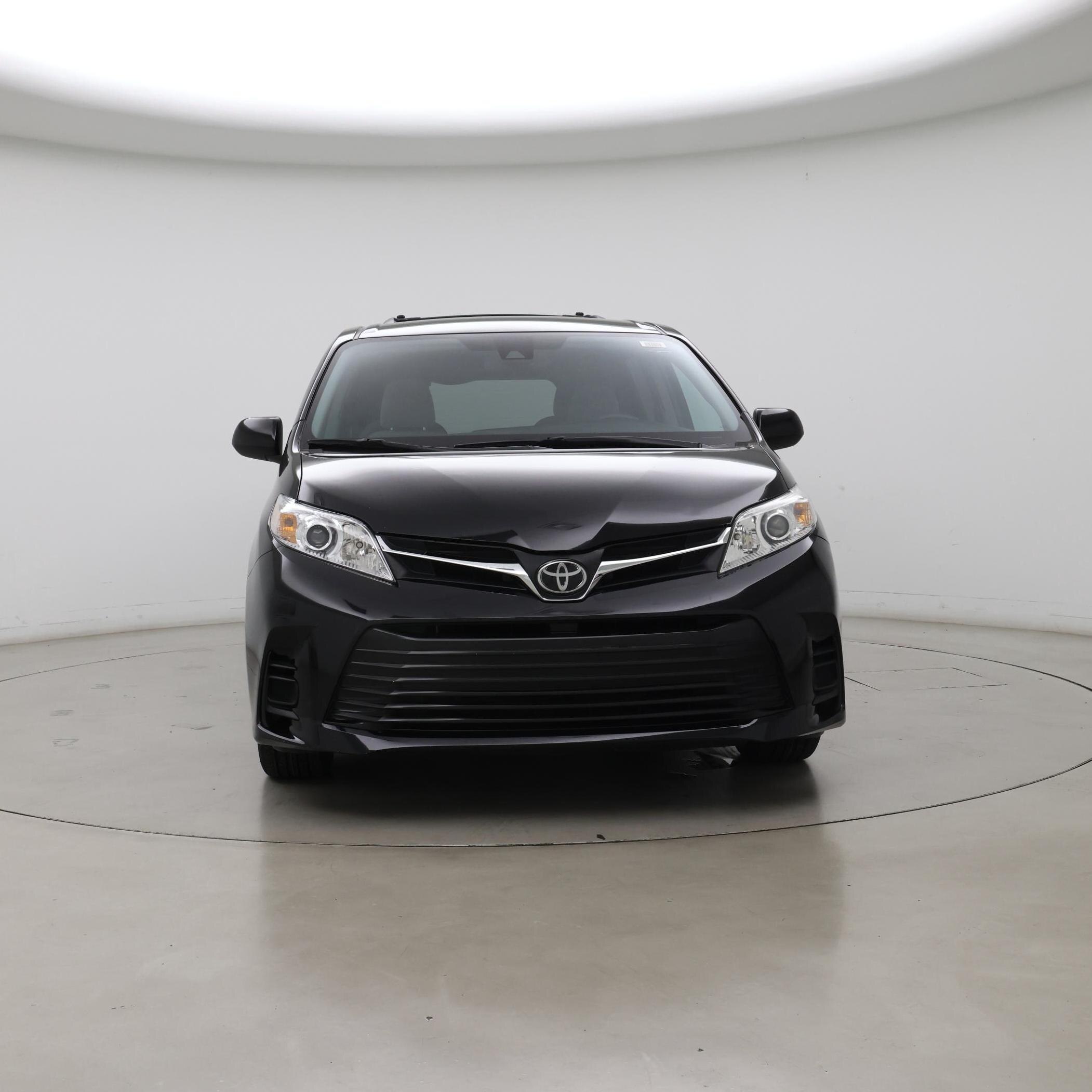 Thumbnail: 2018 Toyota Sienna - 5