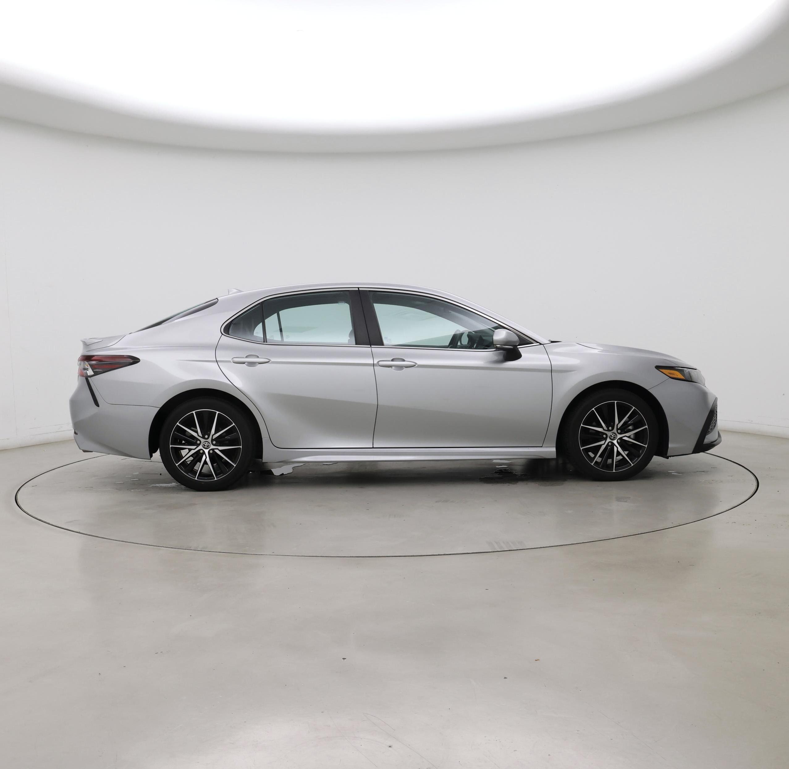 Thumbnail: 2023 Toyota Camry - 7