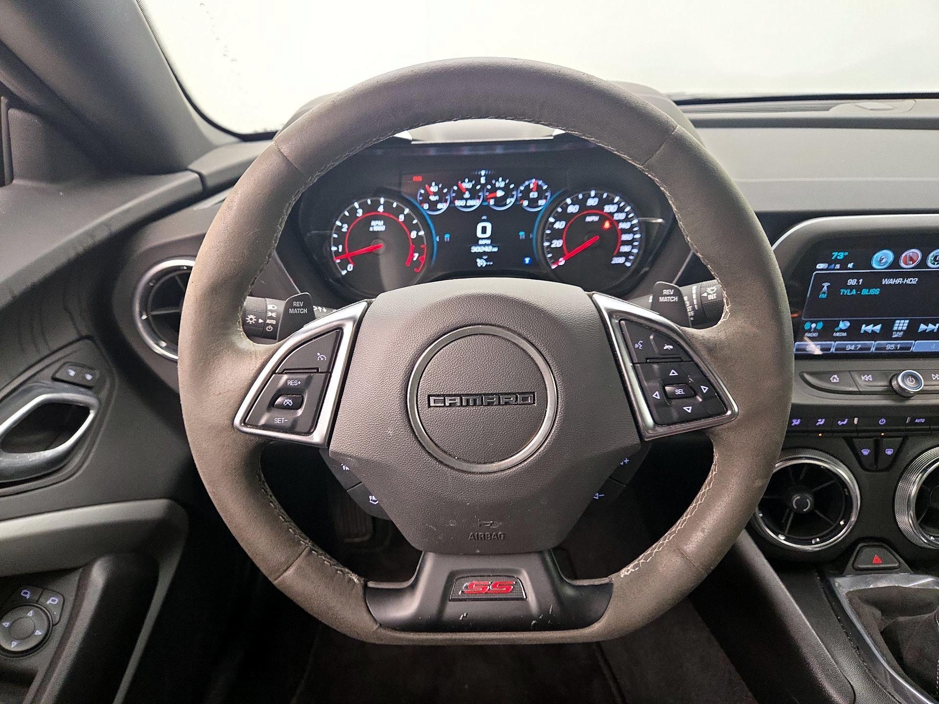 Thumbnail: 2018 Chevrolet Camaro - 10
