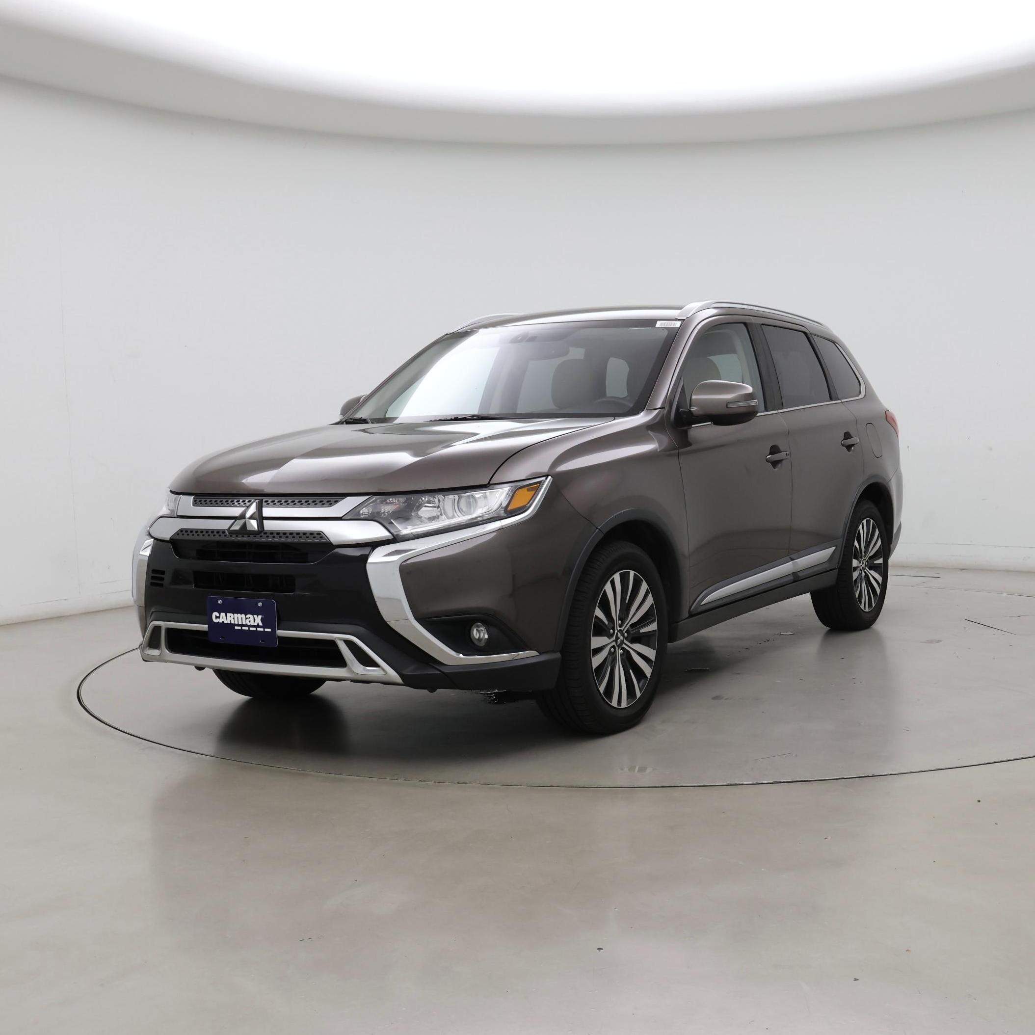 Thumbnail: 2019 Mitsubishi Outlander - 4