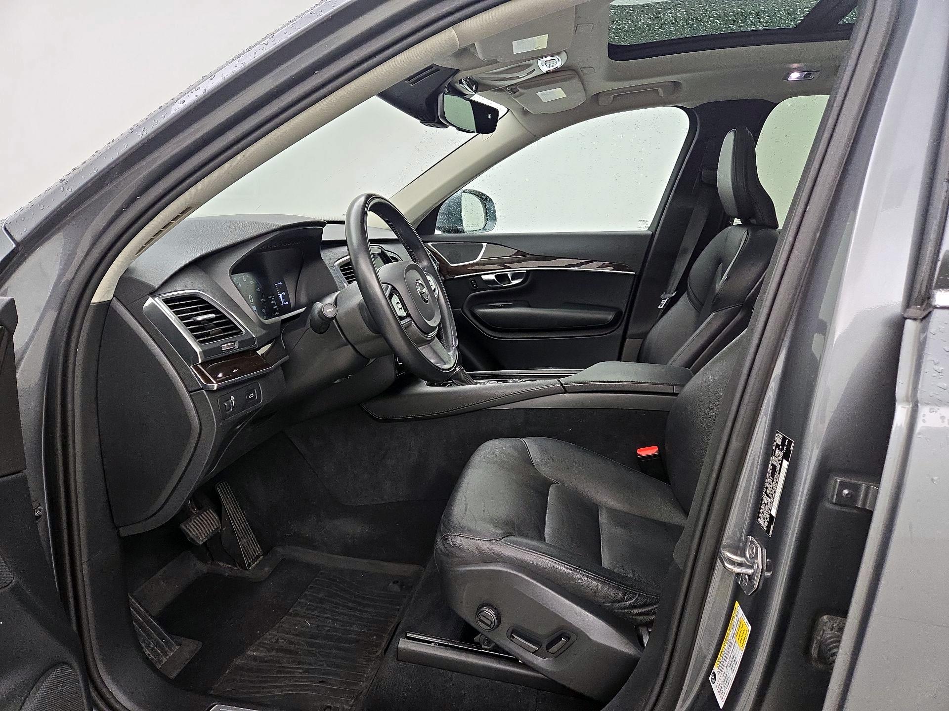 Thumbnail: 2019 Volvo XC90 - 11