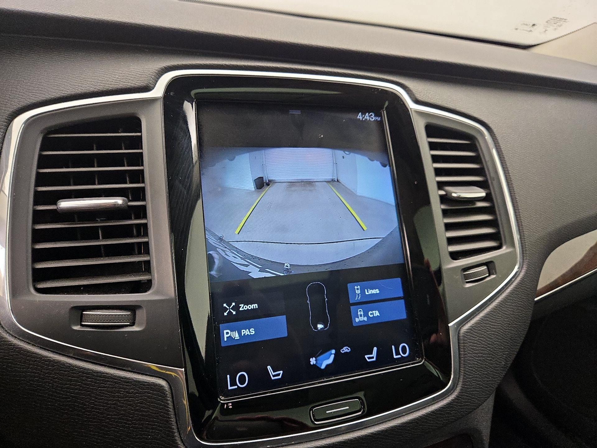 Thumbnail: 2019 Volvo XC90 - 14