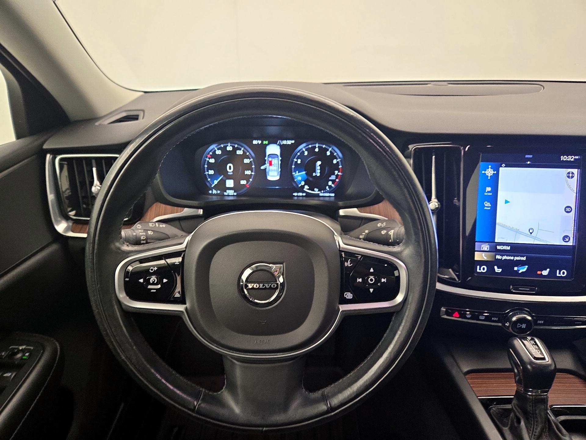 Thumbnail: 2021 Volvo S60 - 10