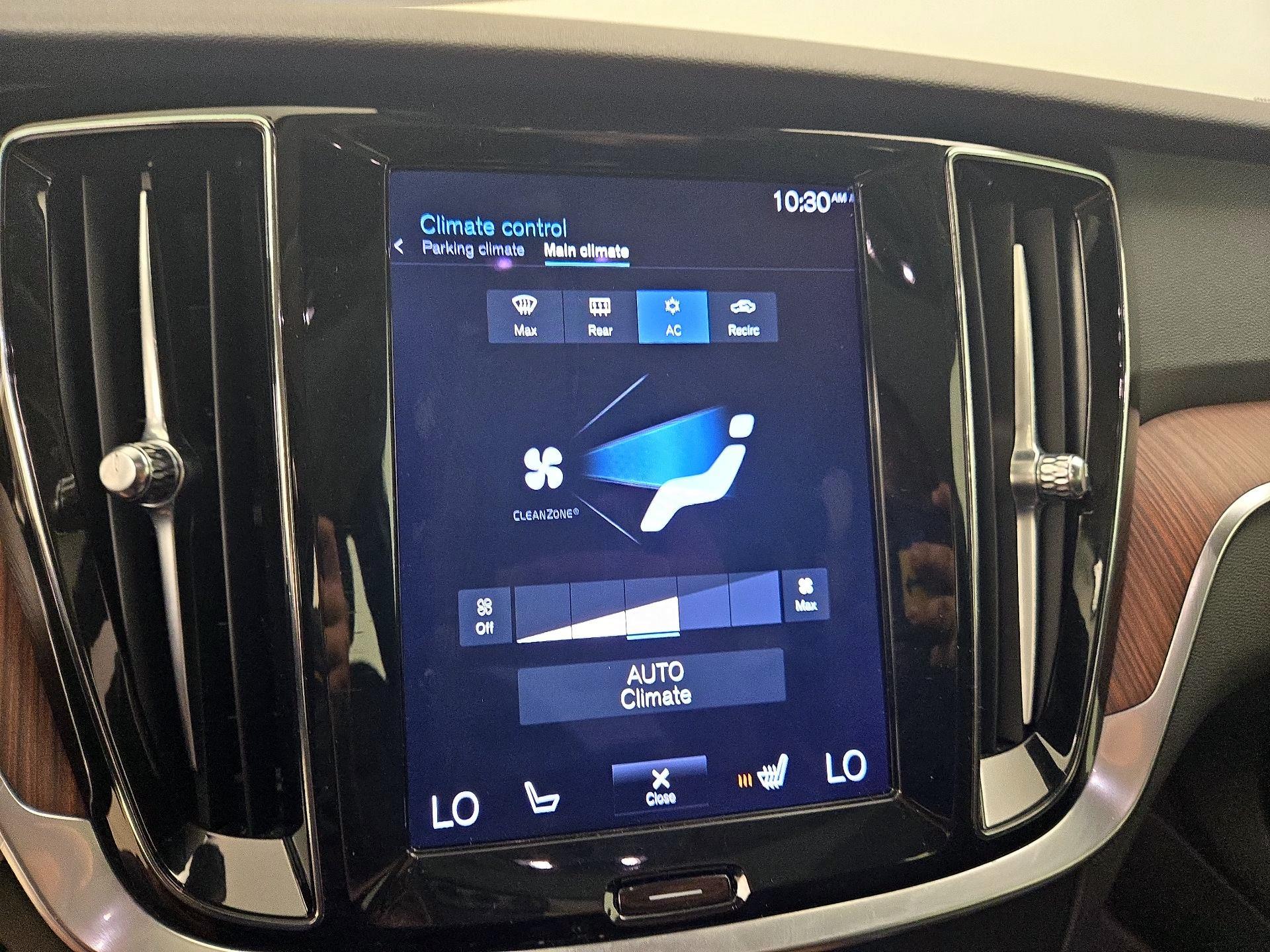 Thumbnail: 2021 Volvo S60 - 17