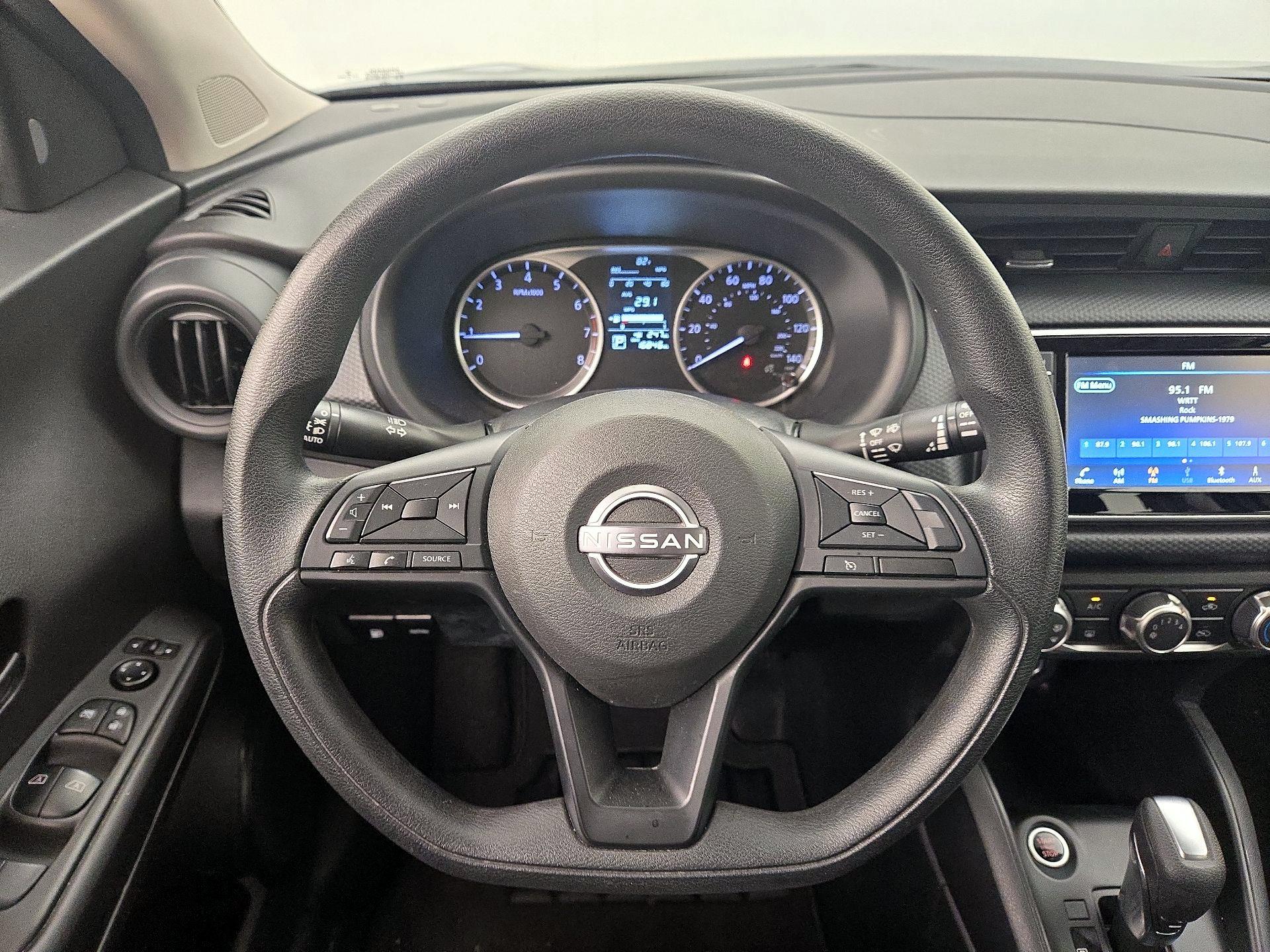 Thumbnail: 2023 Nissan Kicks - 10