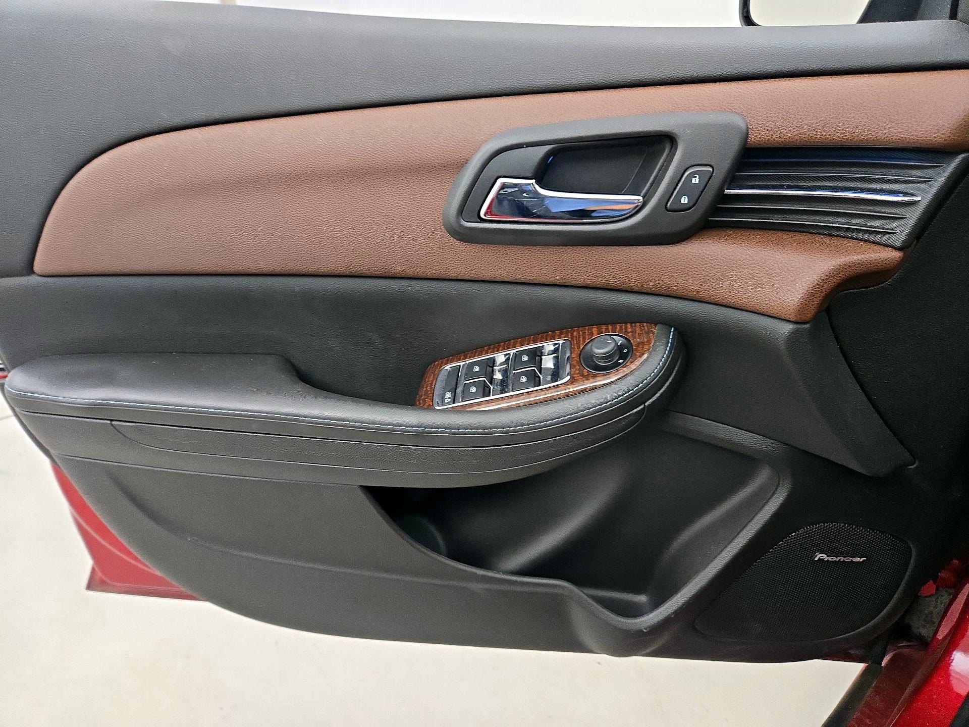 Thumbnail: 2013 Chevrolet Malibu - 12
