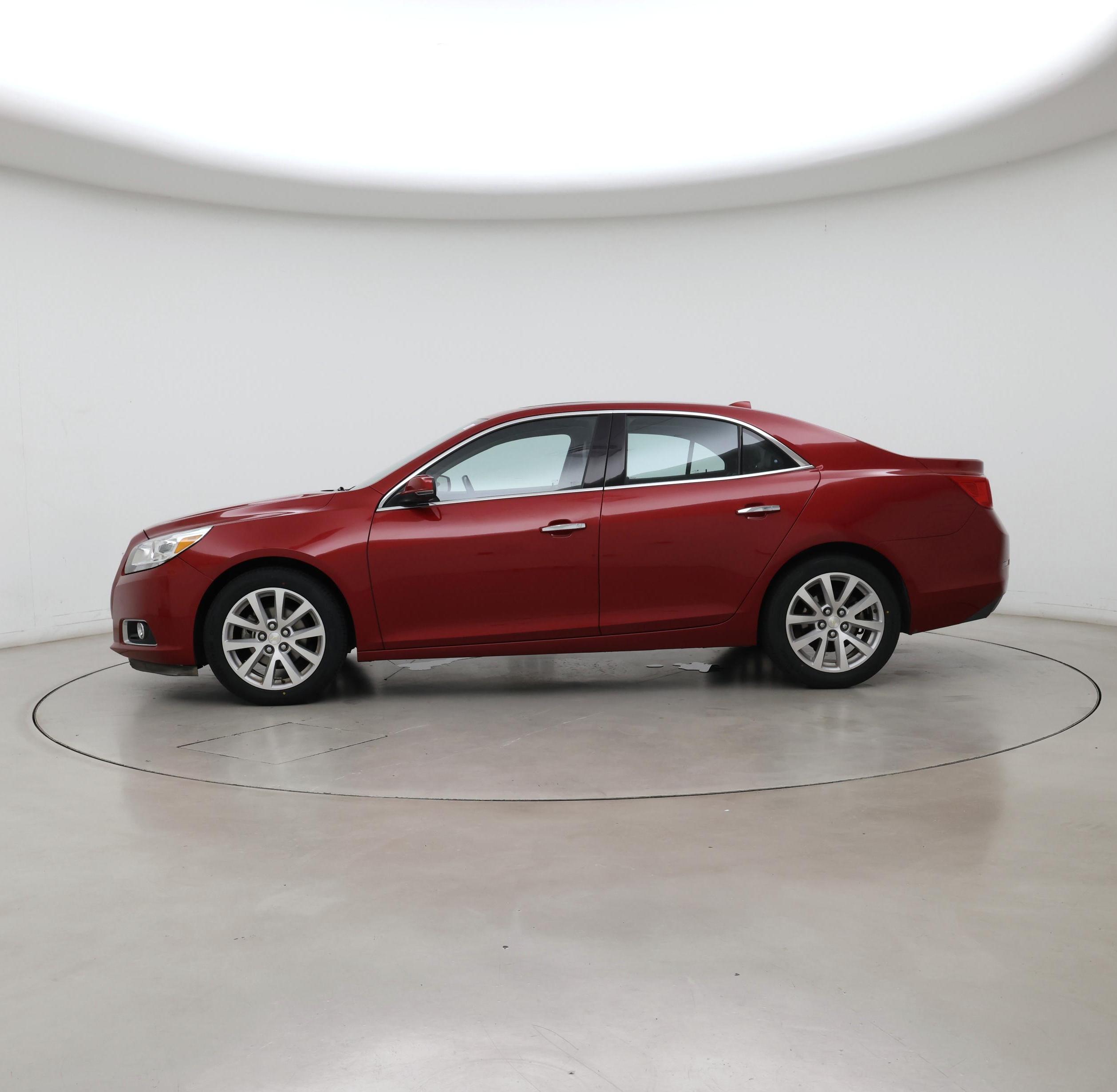 Thumbnail: 2013 Chevrolet Malibu - 3