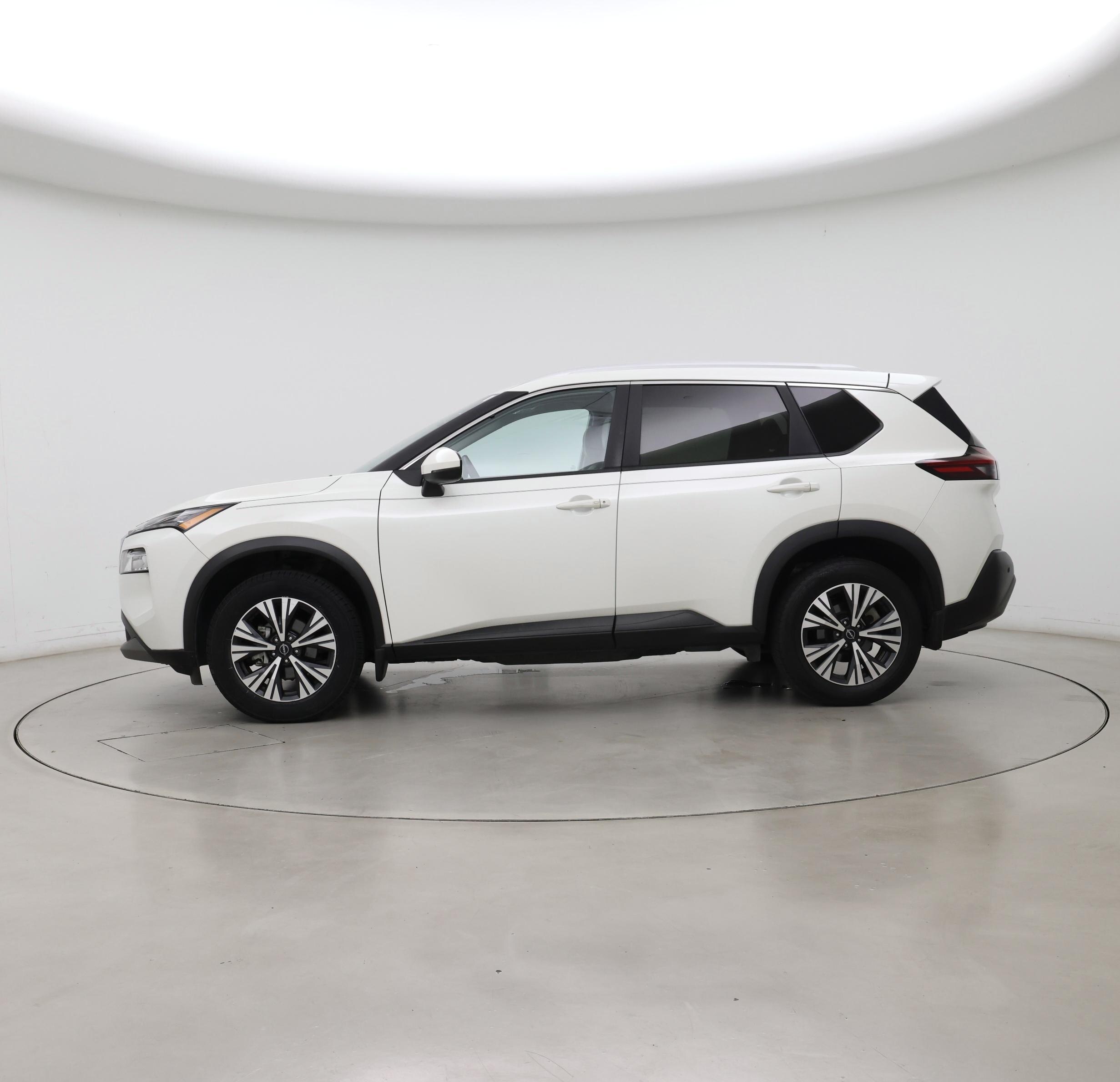 Thumbnail: 2022 Nissan Rogue - 3