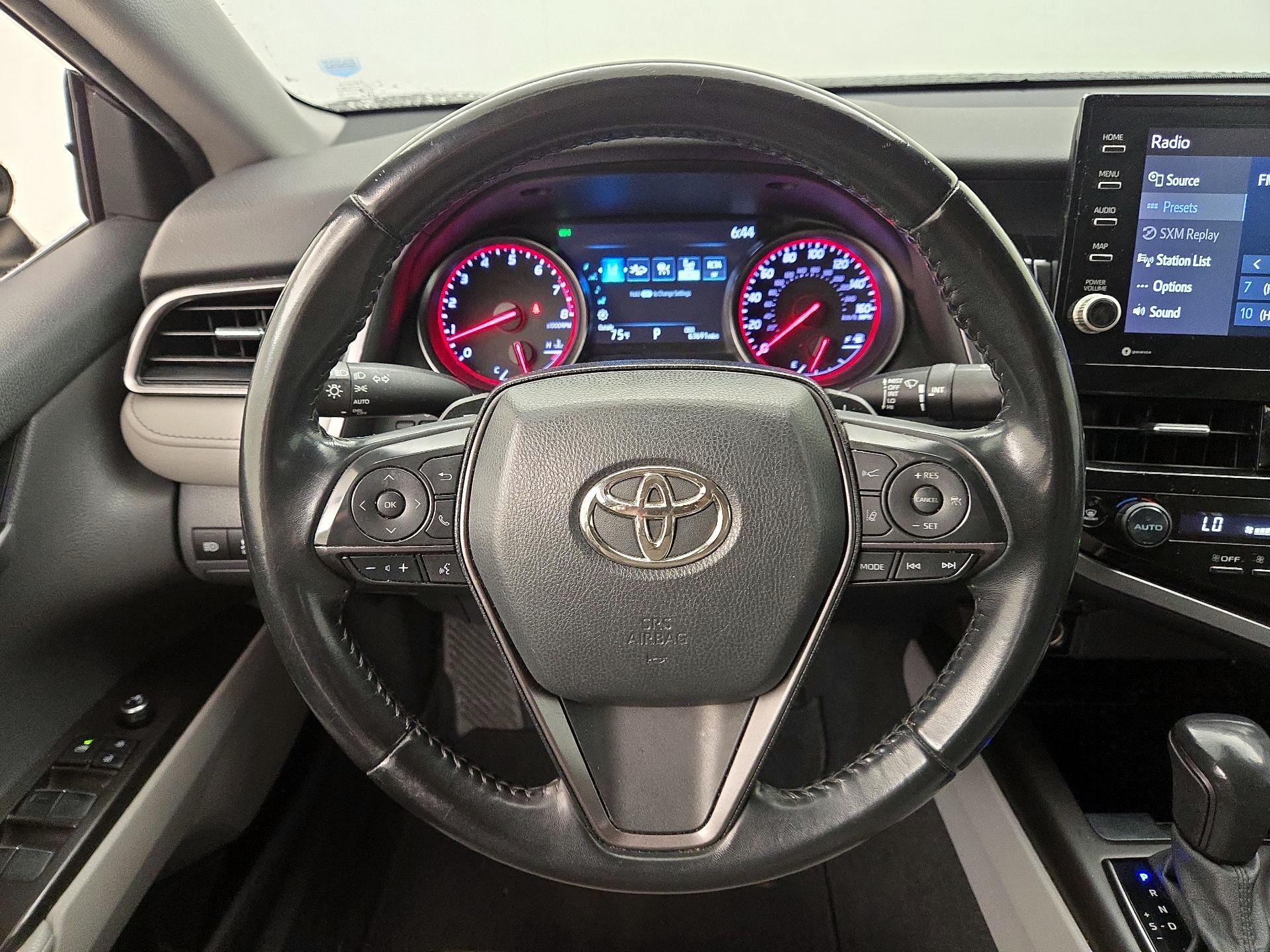 Thumbnail: 2021 Toyota Camry - 10