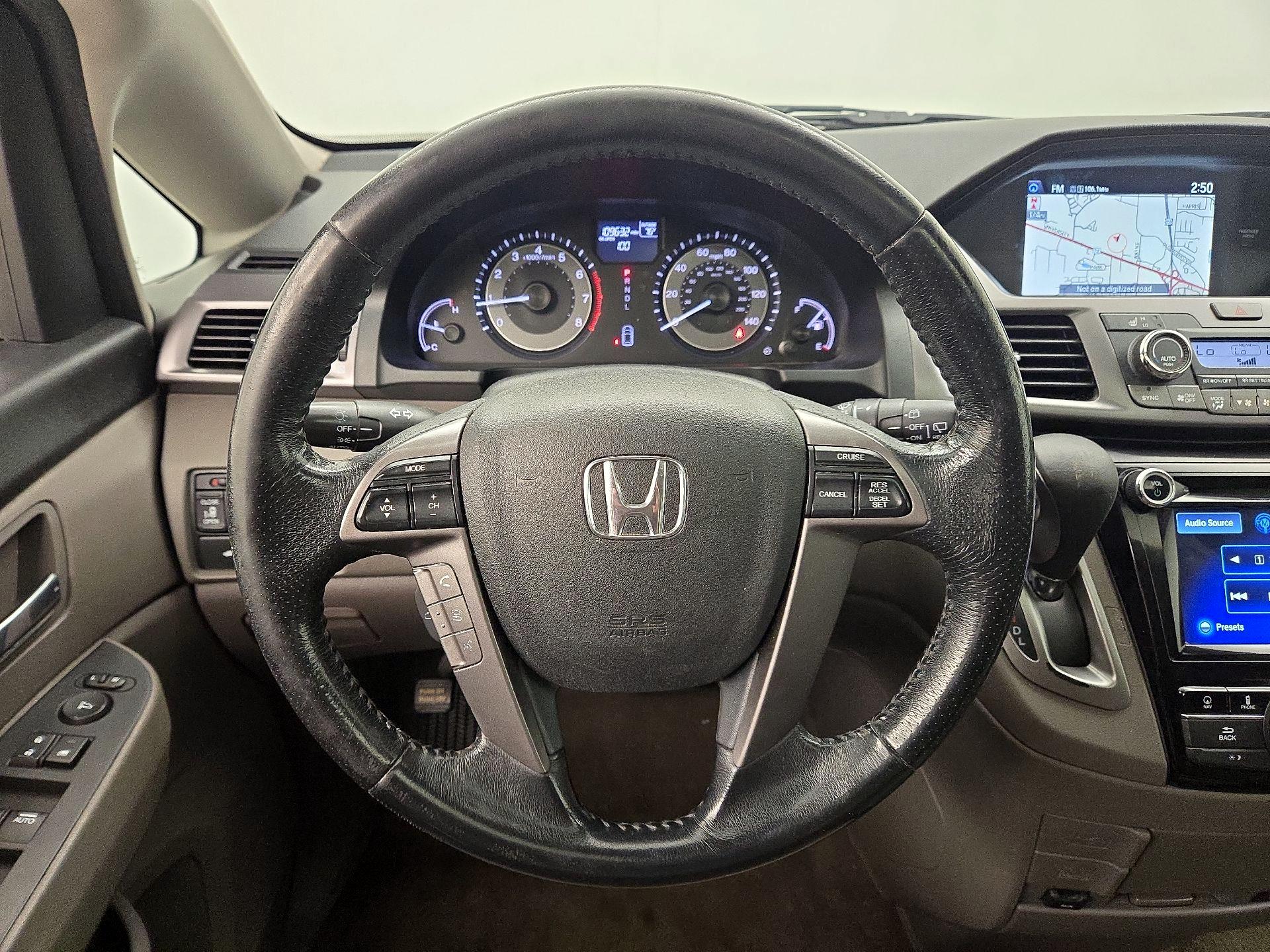 Thumbnail: 2014 Honda Odyssey - 10