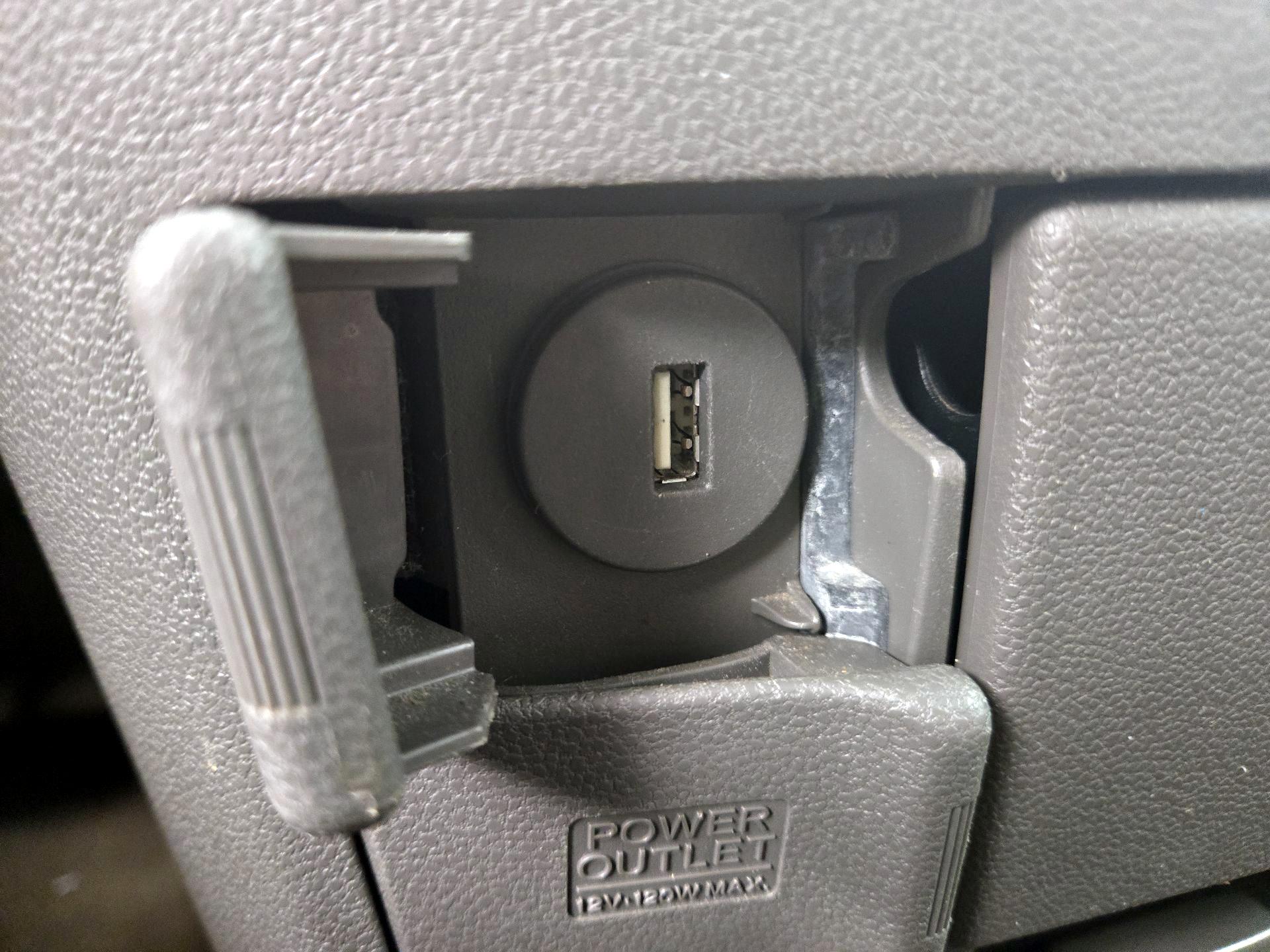 Thumbnail: 2014 Honda Odyssey - 19