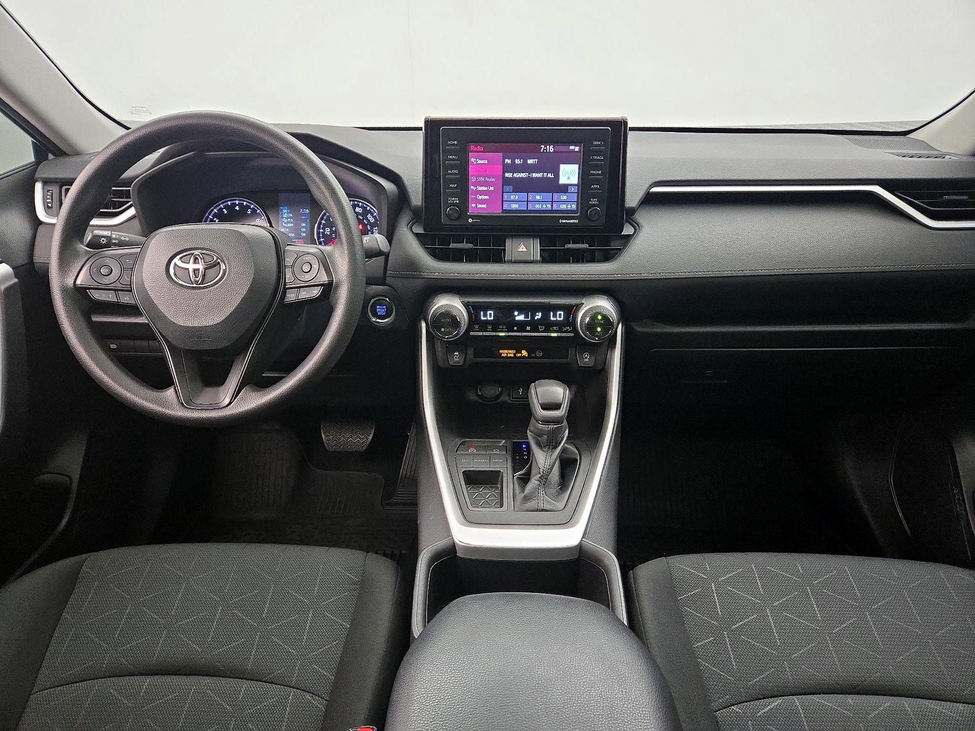 Thumbnail: 2022 Toyota RAV4 - 9