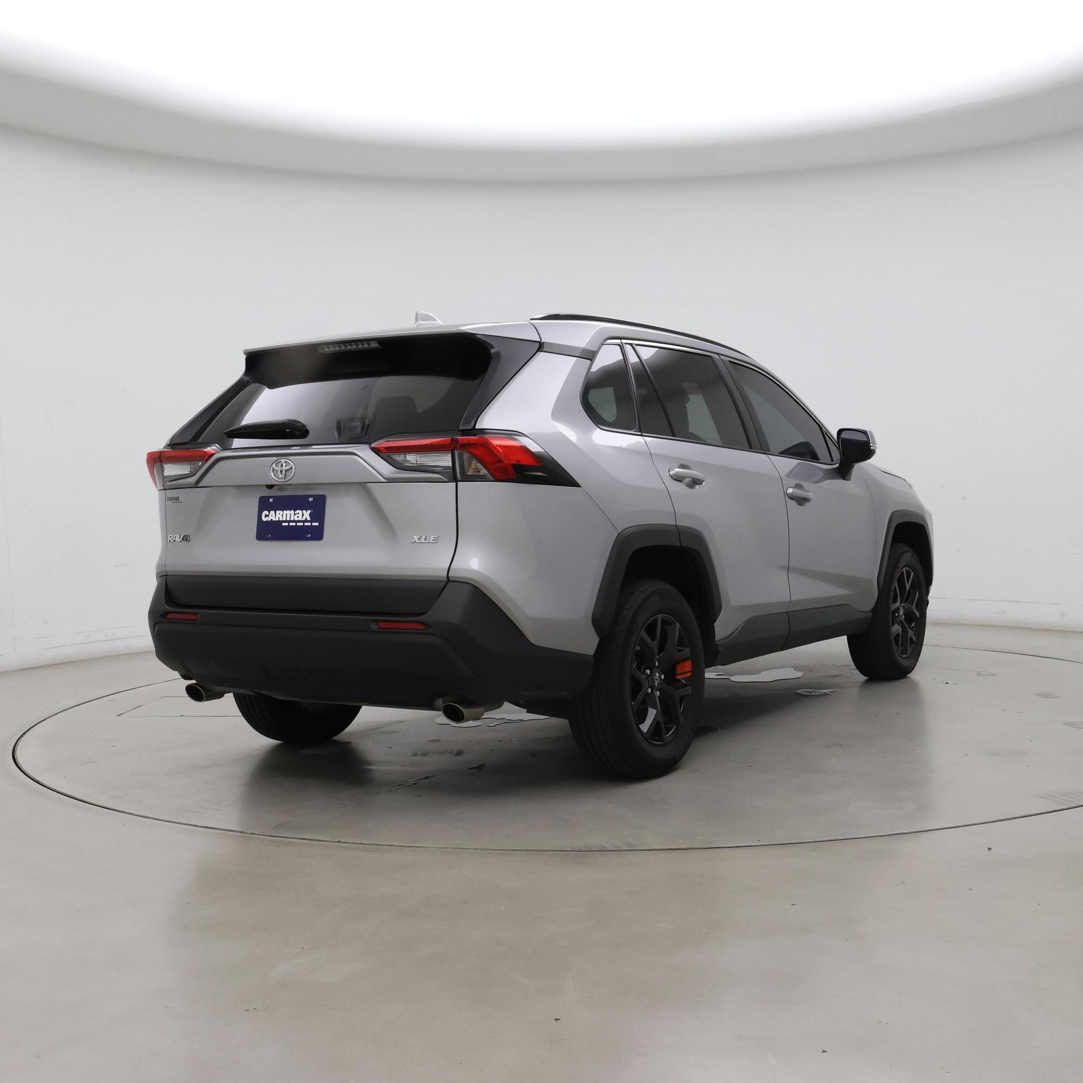 Thumbnail: 2022 Toyota RAV4 - 8