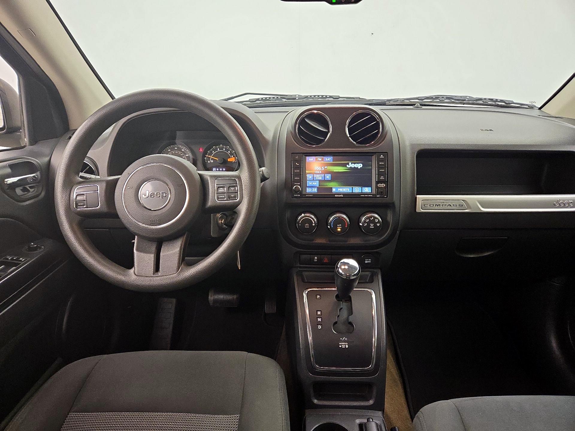Thumbnail: 2016 Jeep Compass - 9