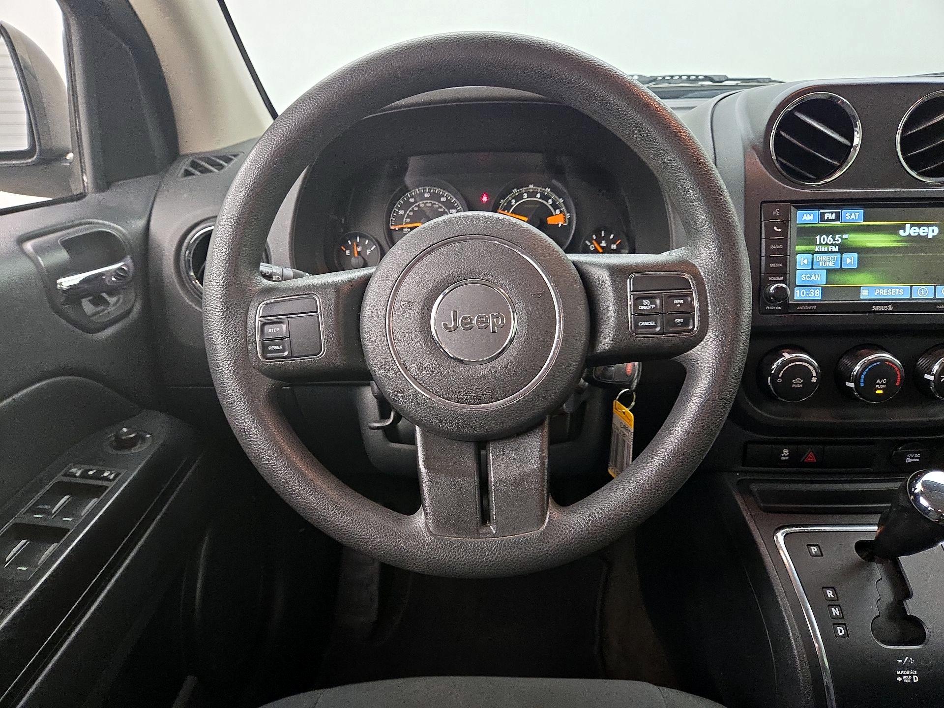 Thumbnail: 2016 Jeep Compass - 10