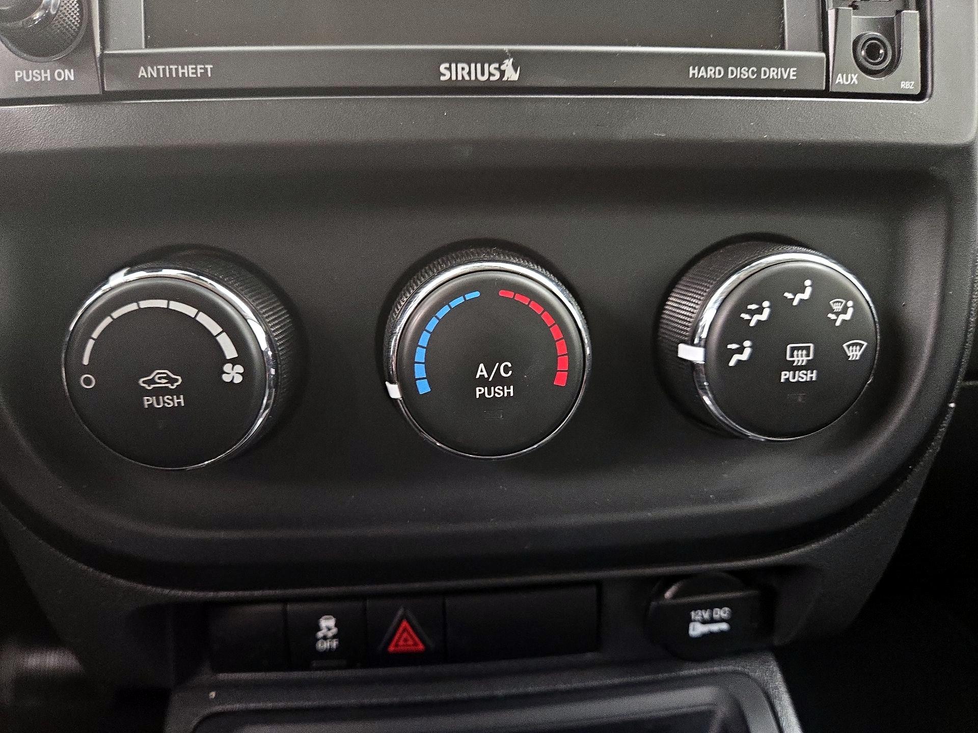 Thumbnail: 2016 Jeep Compass - 16