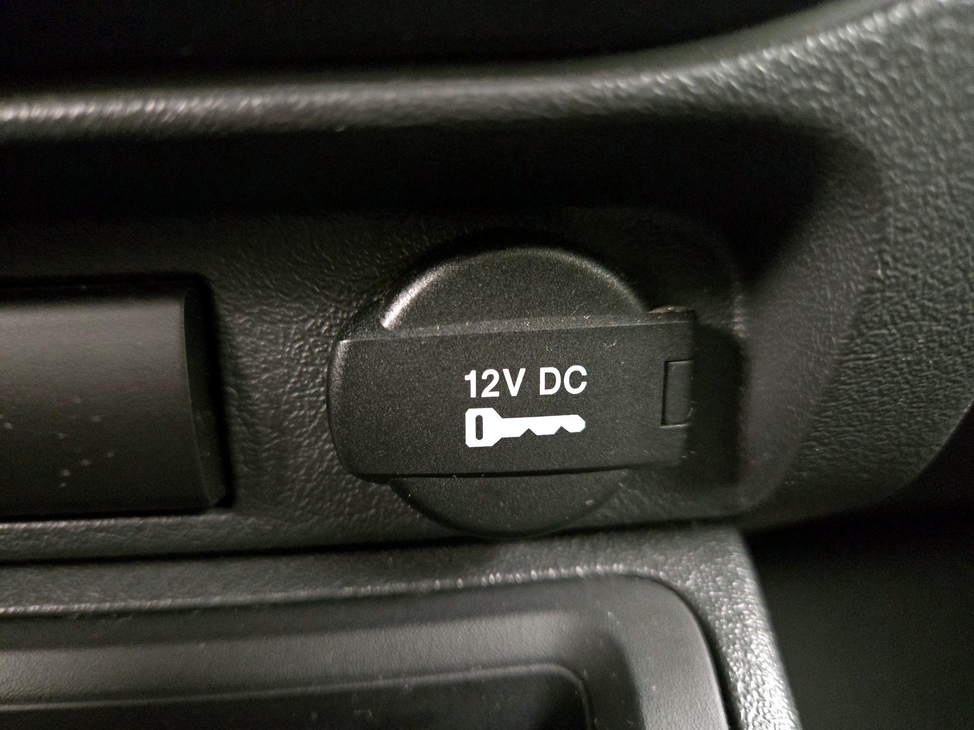 Thumbnail: 2016 Jeep Compass - 18