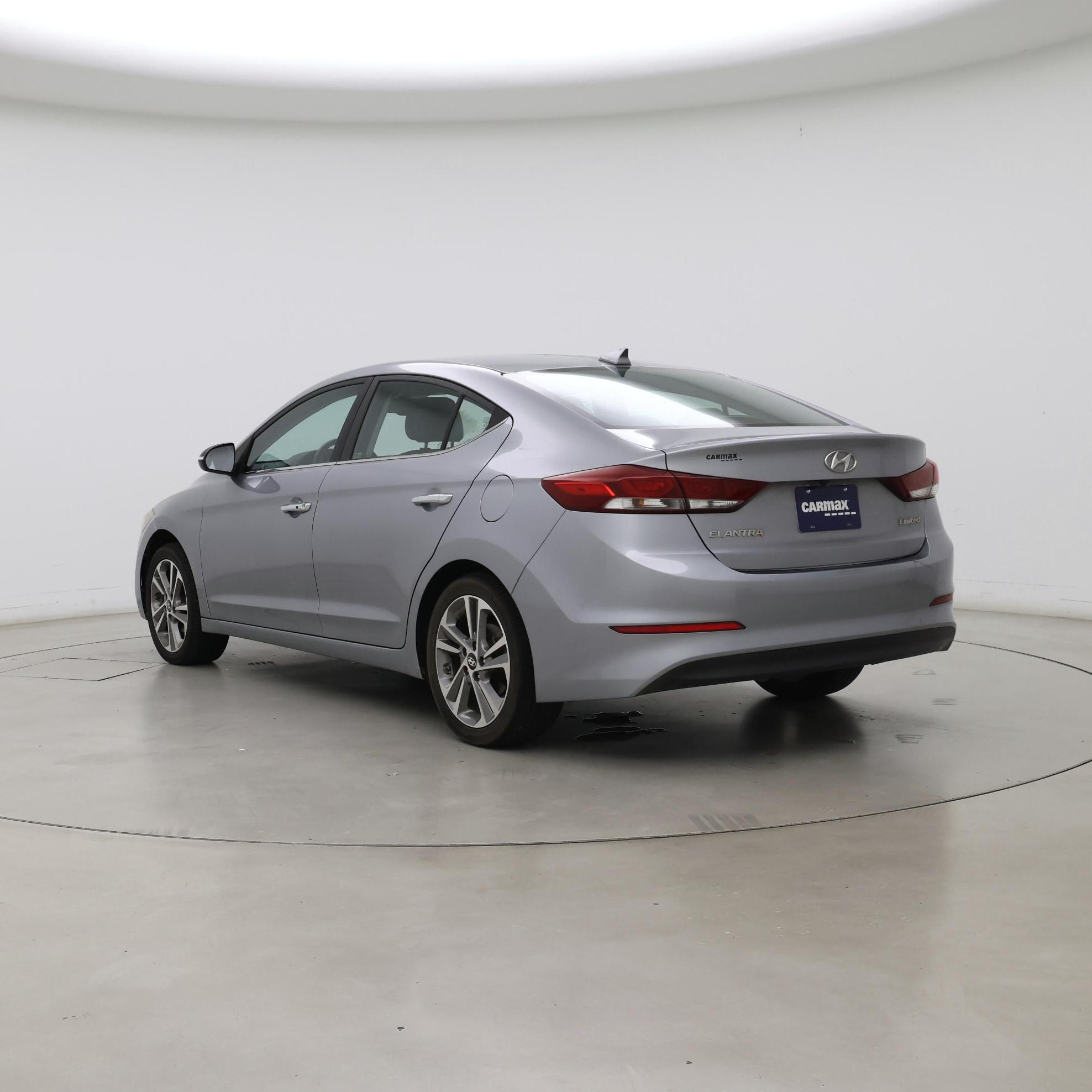 Thumbnail: 2017 Hyundai Elantra - 2