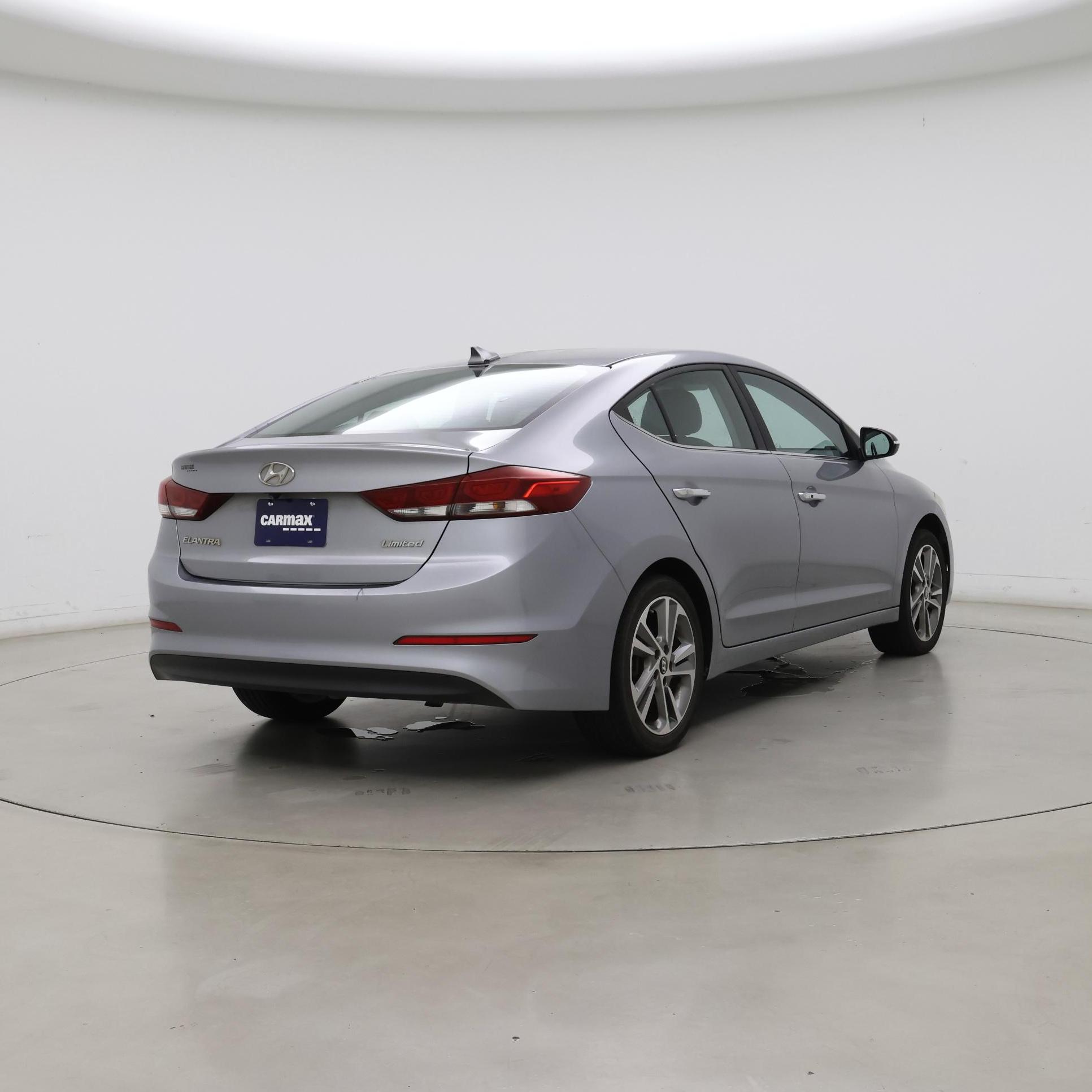 Thumbnail: 2017 Hyundai Elantra - 8