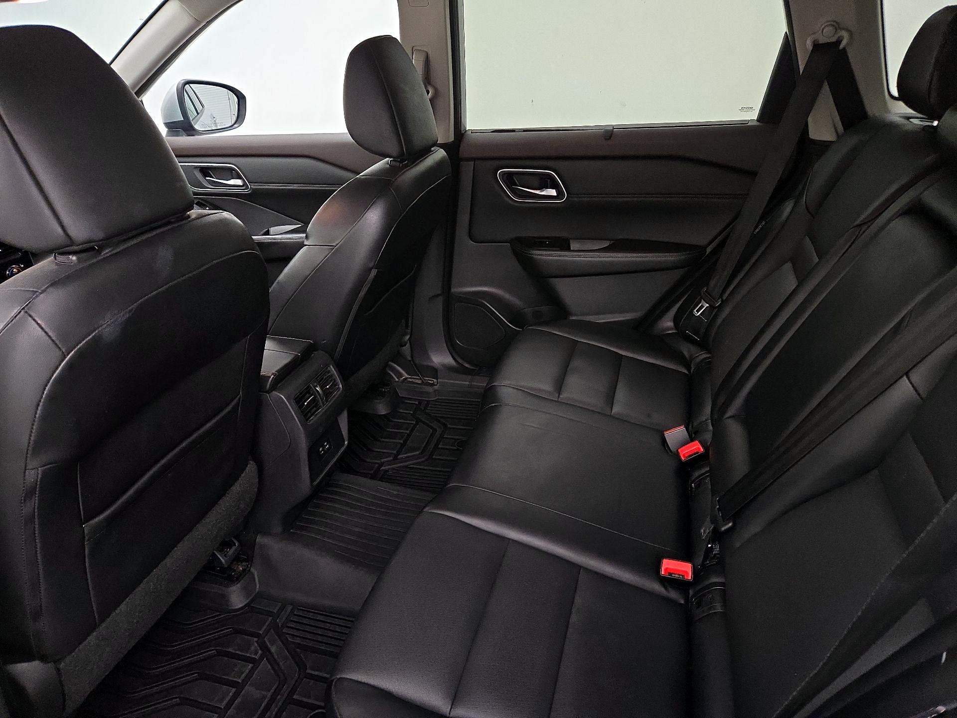 Thumbnail: 2021 Nissan Rogue - 20