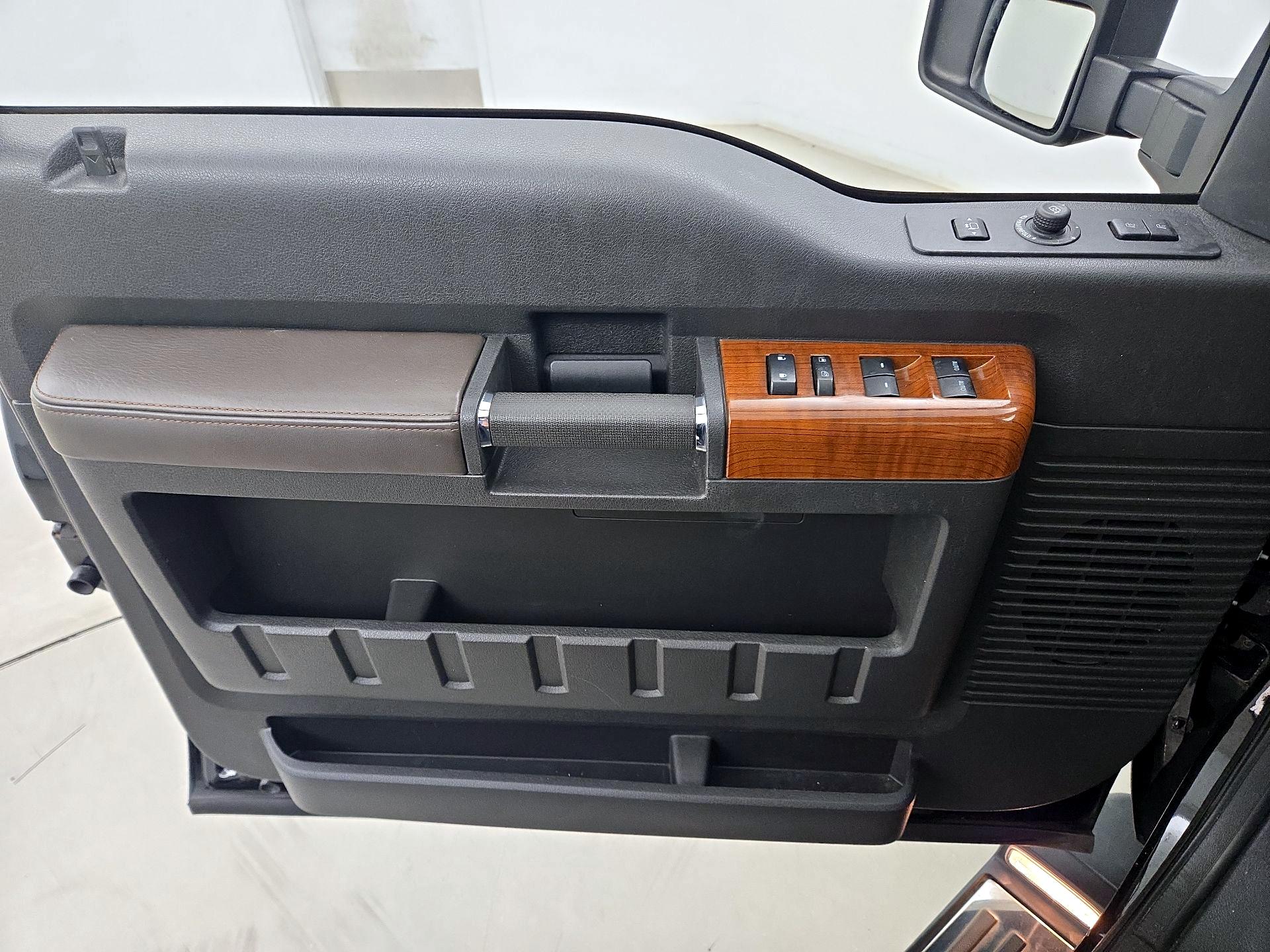 Thumbnail: 2016 Ford F-250 - 12
