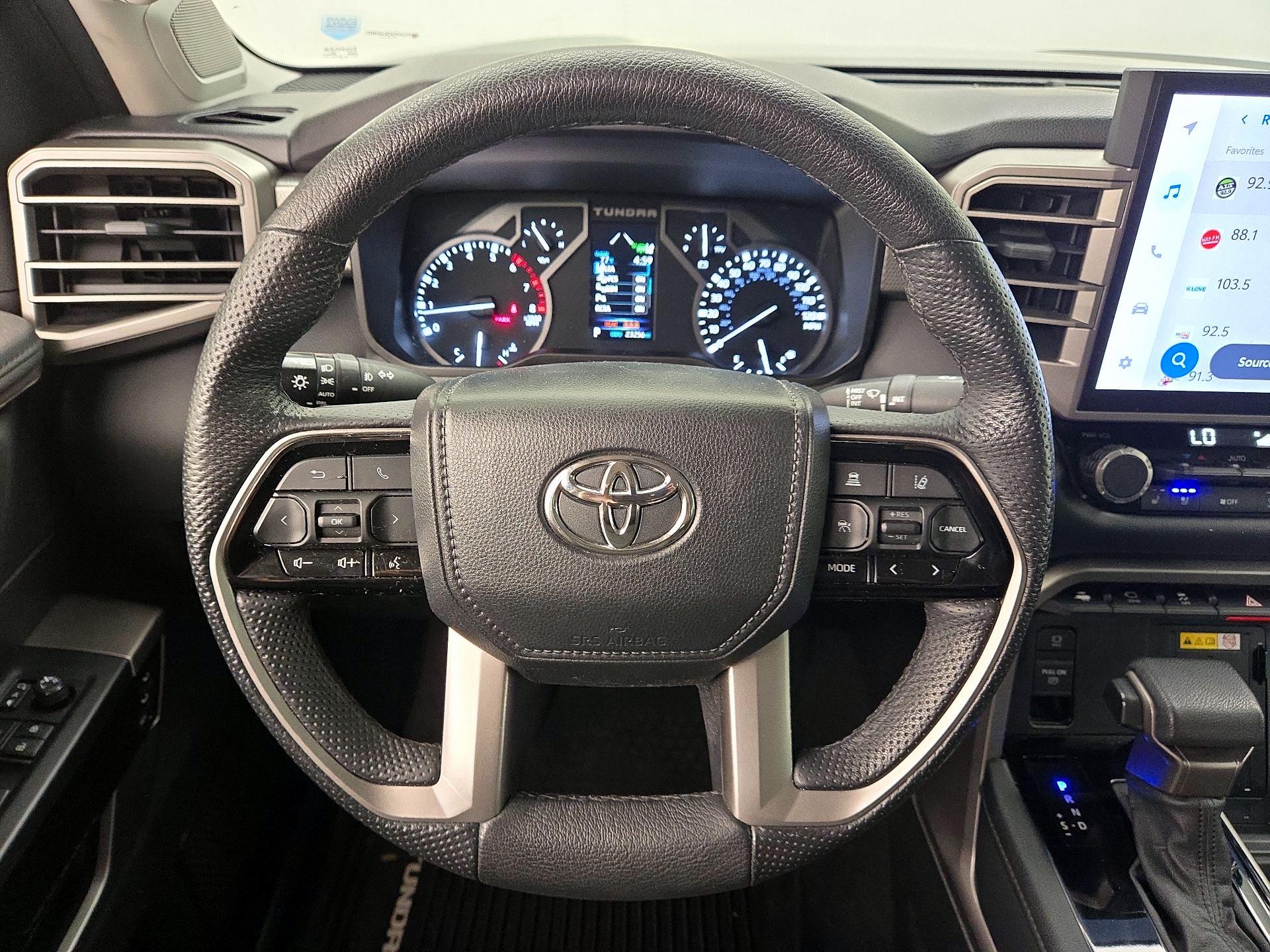 Thumbnail: 2022 Toyota Tundra - 10
