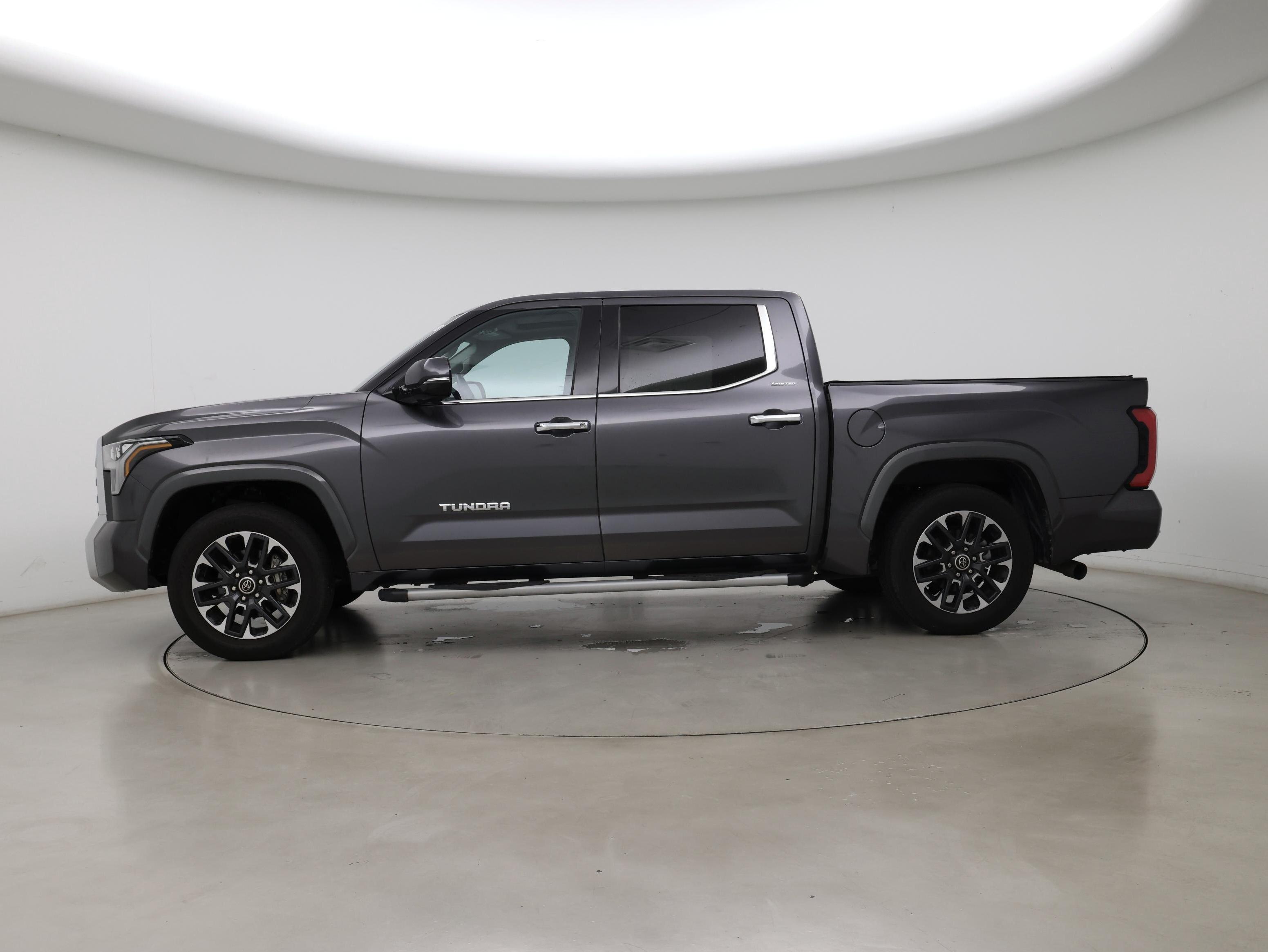 Thumbnail: 2022 Toyota Tundra - 3