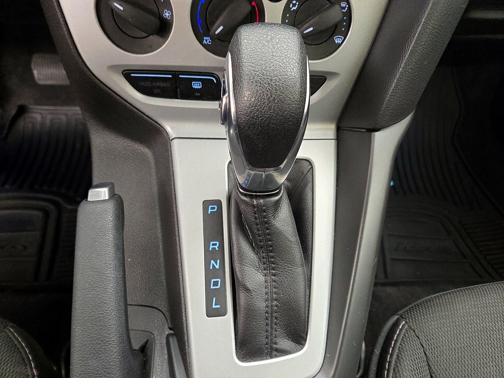 Thumbnail: 2014 Ford Focus - 16
