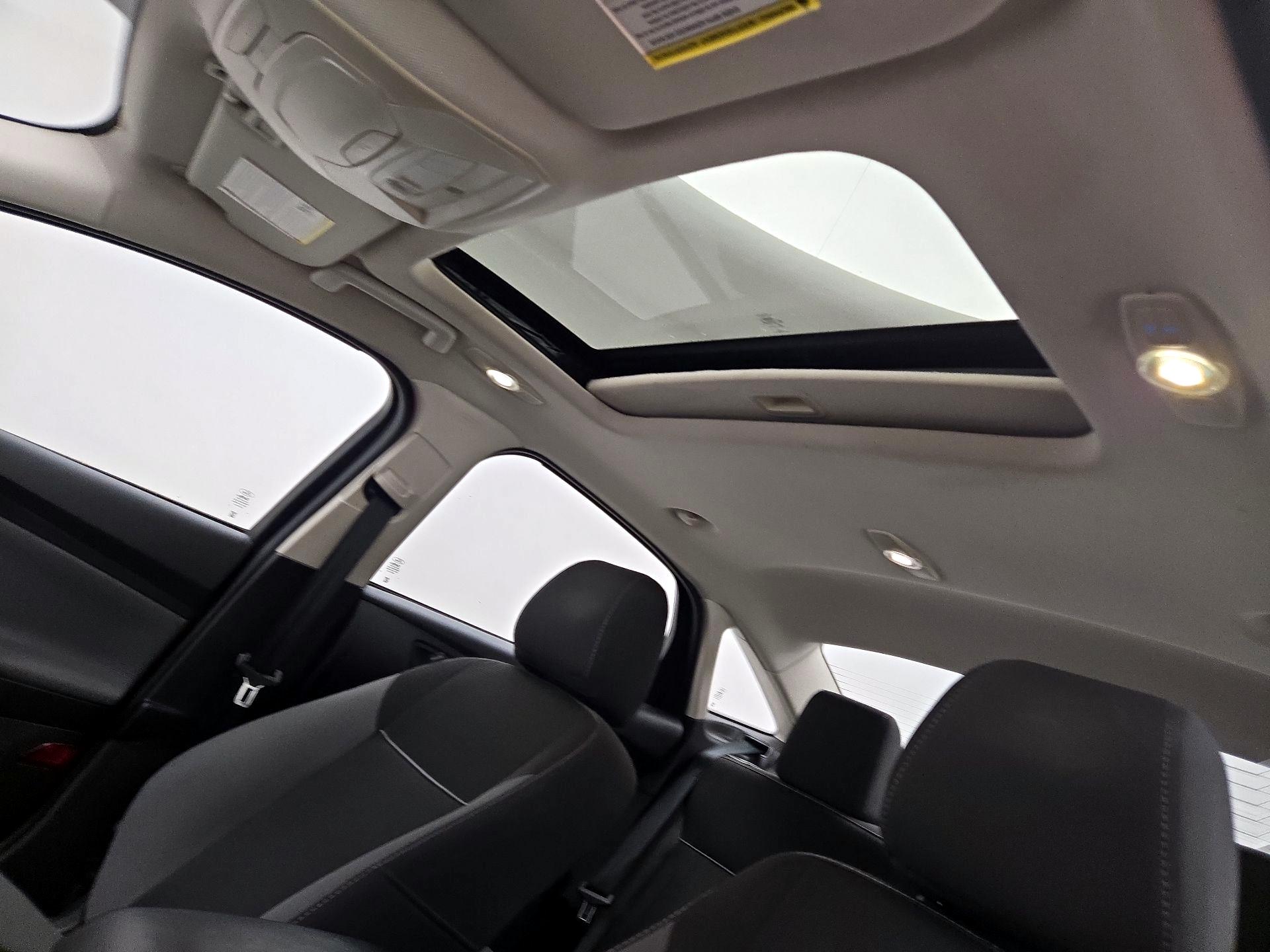 Thumbnail: 2014 Ford Focus - 18