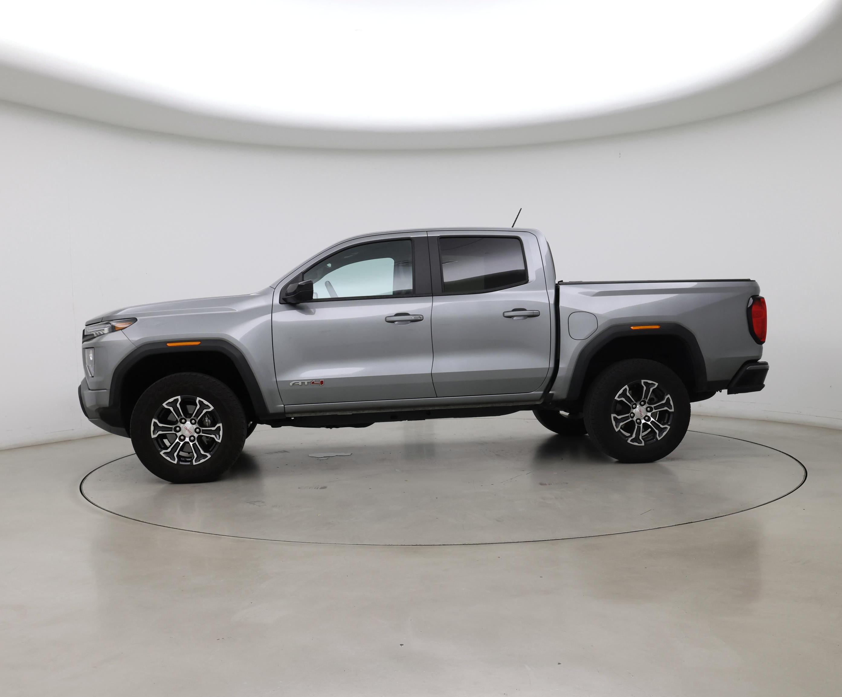 Thumbnail: 2023 GMC Canyon - 3