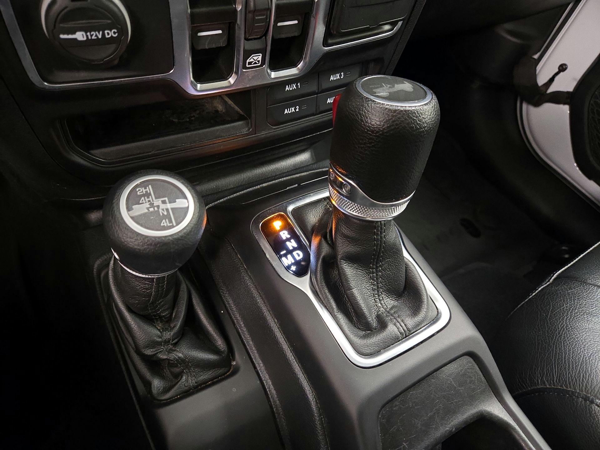 Thumbnail: 2022 Jeep Wrangler - 18