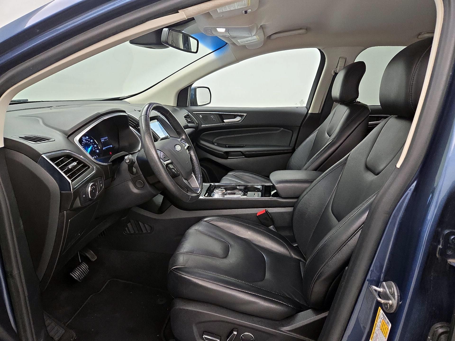 Thumbnail: 2019 Ford Edge - 11