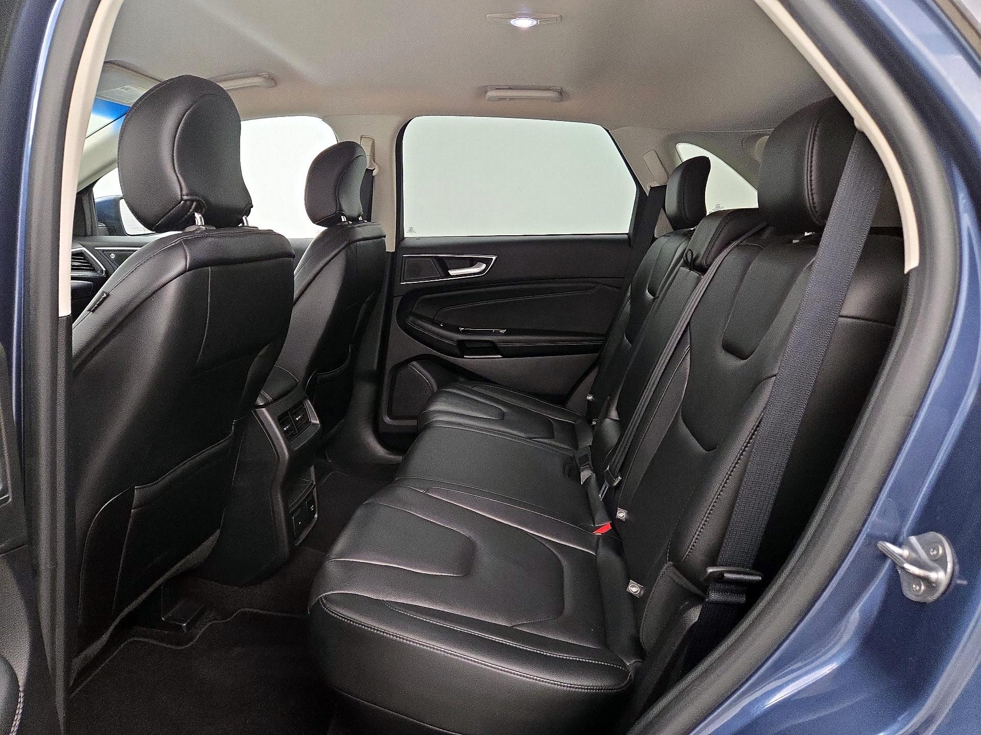 Thumbnail: 2019 Ford Edge - 19