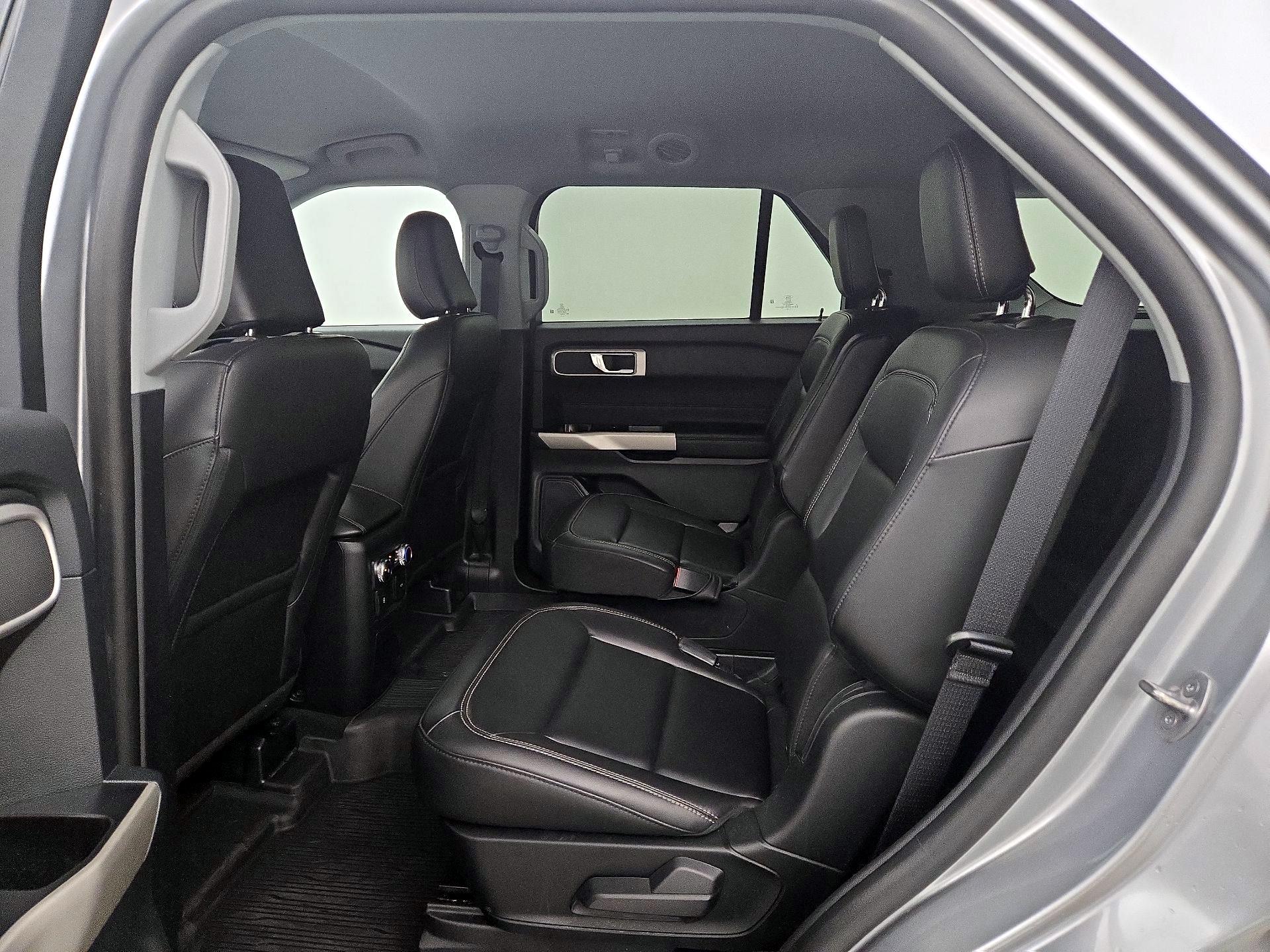 Thumbnail: 2022 Ford Explorer - 19