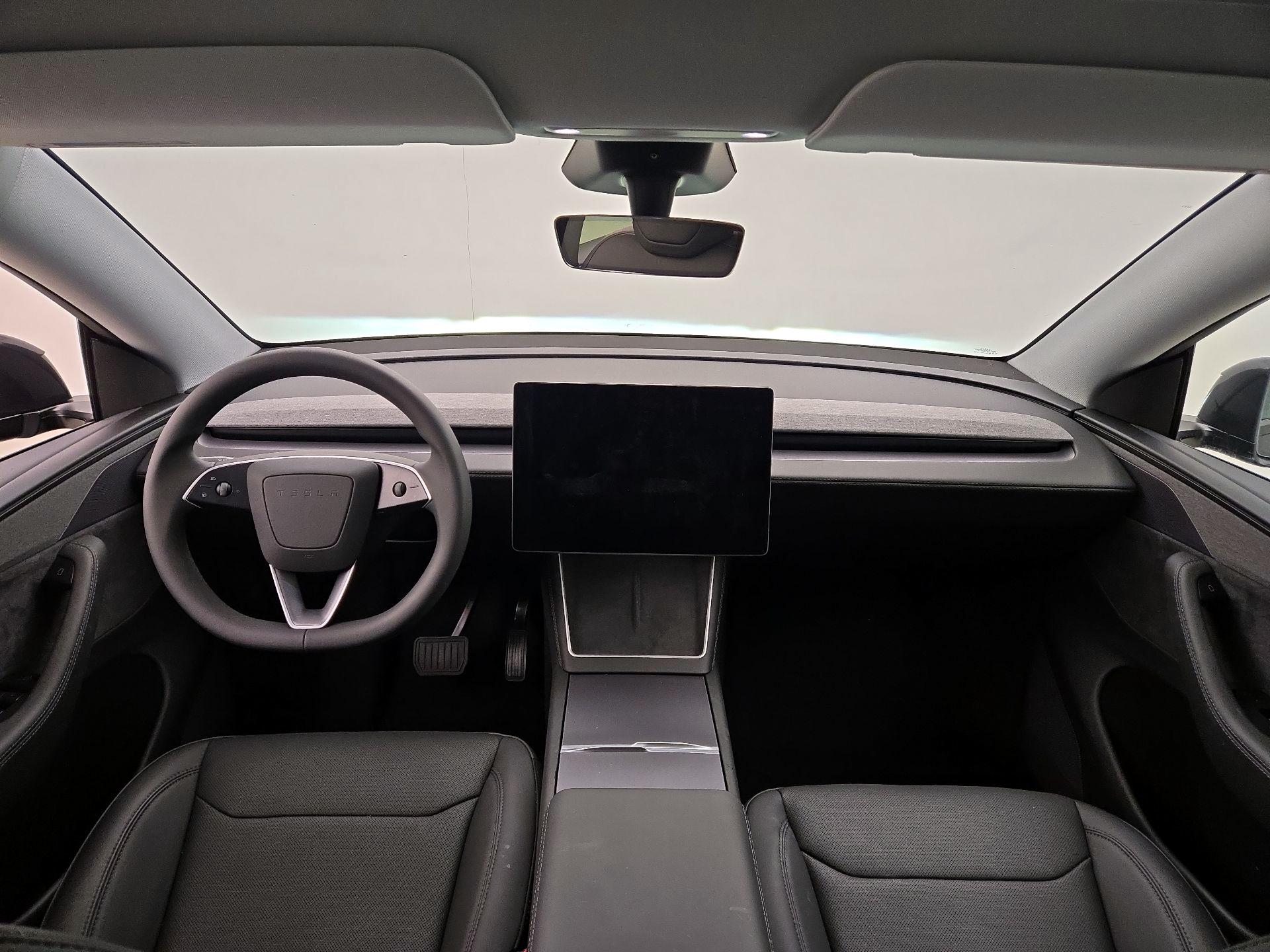 Thumbnail: 2026 Tesla Model Y - 9