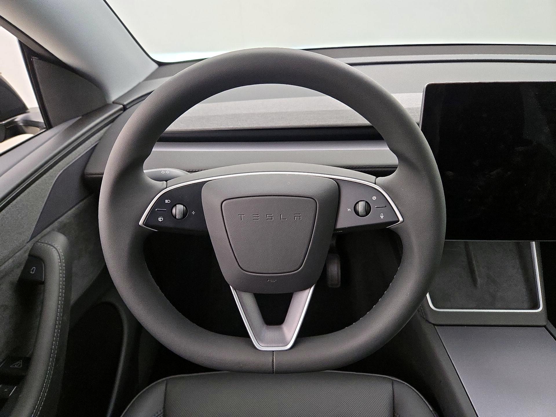 Thumbnail: 2026 Tesla Model Y - 10