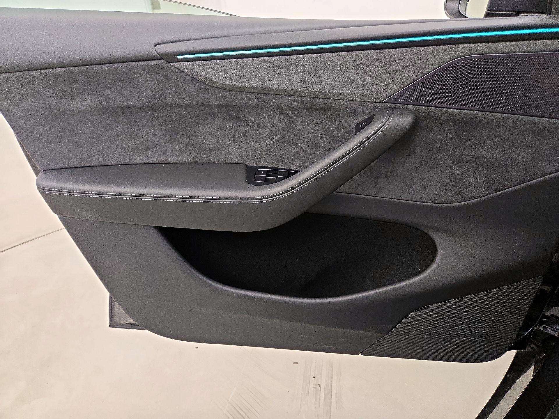 Thumbnail: 2026 Tesla Model Y - 12
