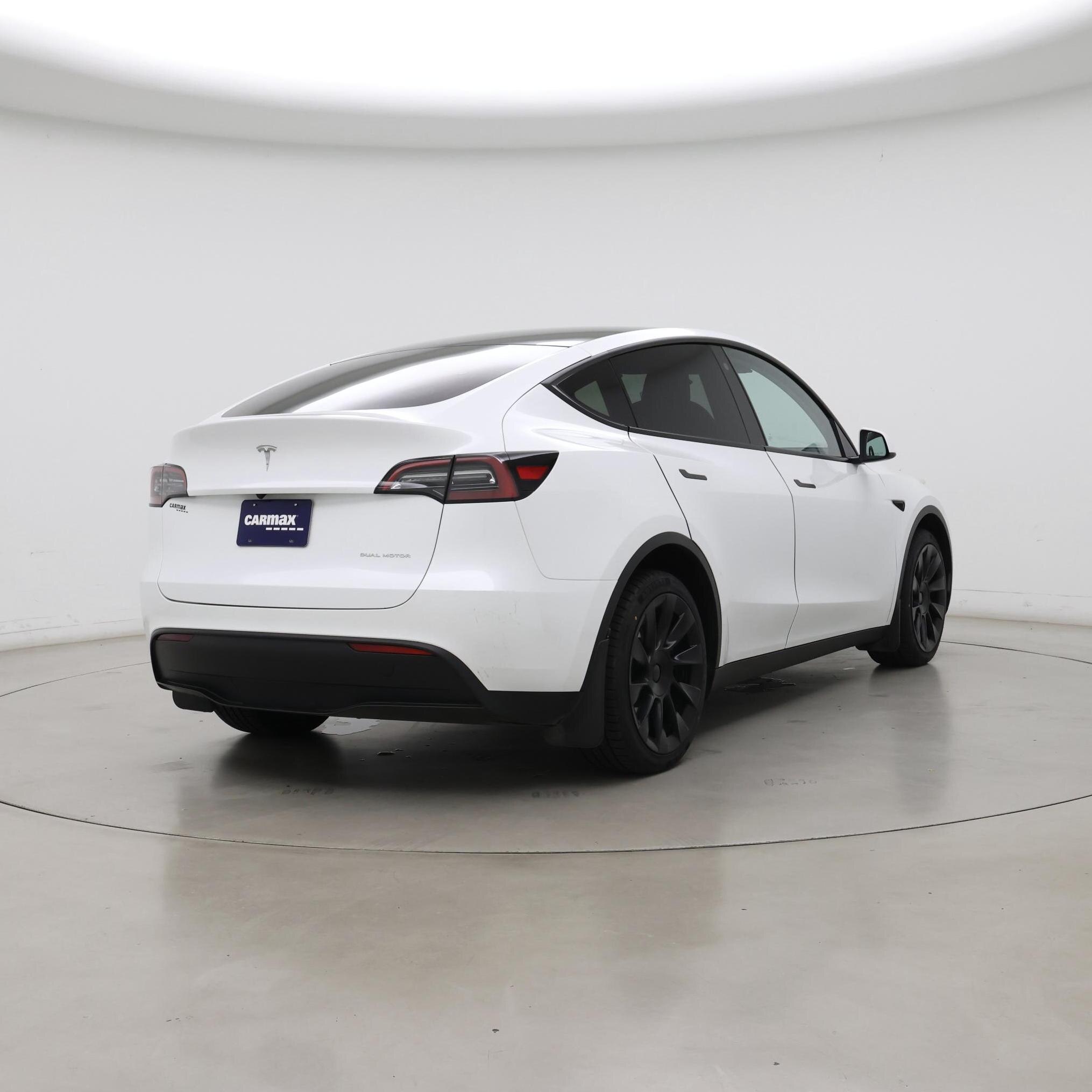 Thumbnail: 2023 Tesla Model Y - 8